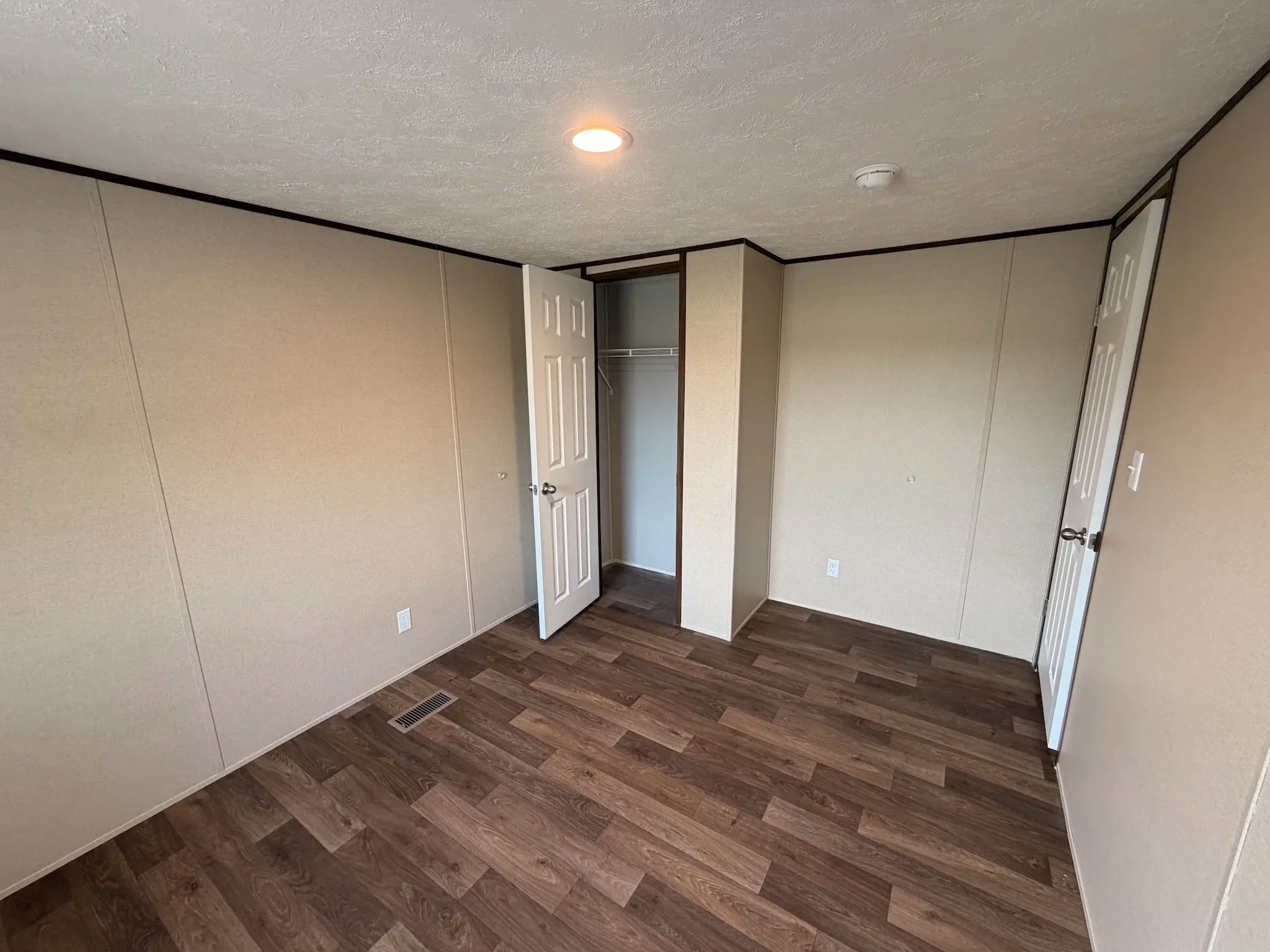 Mobile Home For Sale in Wise County , 459 County Road 4854, Newark, Texas 76071, 4 Bedroom, 2 Bathroom, Garage spaces, 1,475 Sqft, built in 2025, New Construction - Complete, mls#21197157, Real Estate Agent in Newark, Homes For Sale in Wise county, Homes For Sale in Newark, Realtor in Newark Texas, Real Estate Brokerage Independent Realty Texas, Luminita Cordes Realtor
