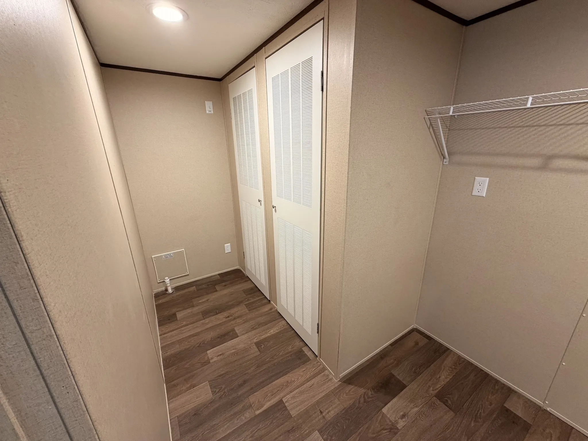 Mobile Home For Sale in Wise County , 459 County Road 4854, Newark, Texas 76071, 4 Bedroom, 2 Bathroom, Garage spaces, 1,475 Sqft, built in 2025, New Construction - Complete, mls#21197157, Real Estate Agent in Newark, Homes For Sale in Wise county, Homes For Sale in Newark, Realtor in Newark Texas, Real Estate Brokerage Independent Realty Texas, Luminita Cordes Realtor