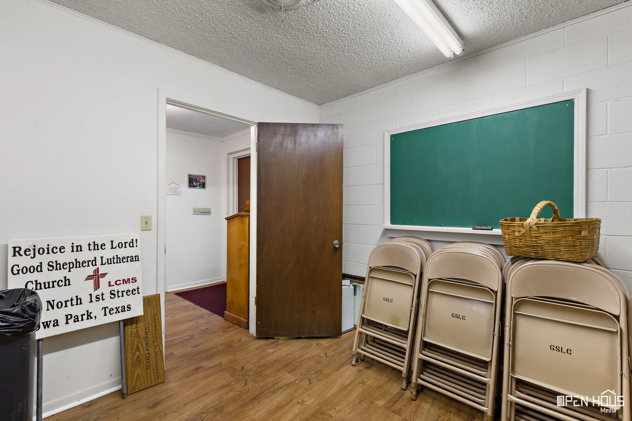Office For Sale in Wichita County , 801 N 1st Street, Iowa Park, Texas 76367, 0, 0, Garage spaces, 0 Sqft, built in 1974, Preowned, Price $195,000, mls#21203293, Real Estate Agent in Iowa Park, Homes For Sale in Wichita county, Homes For Sale in Iowa Park, Realtor in Iowa Park Texas, Real Estate Brokerage Independent Realty Texas, Luminita Cordes Realtor