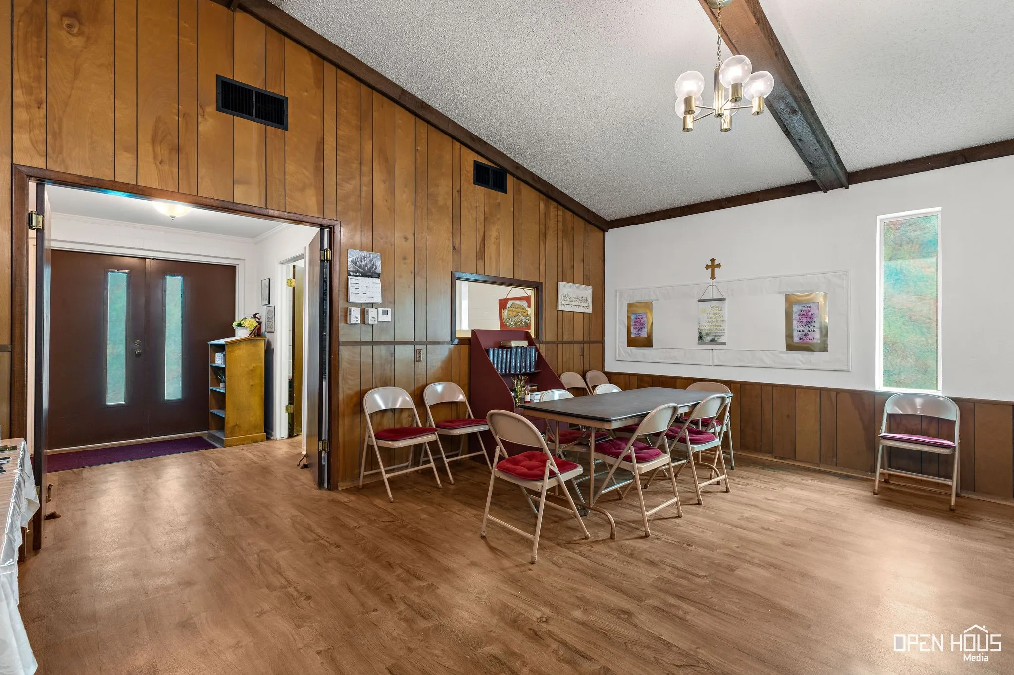 Office For Sale in Wichita County , 801 N 1st Street, Iowa Park, Texas 76367, 0, 0, Garage spaces, 0 Sqft, built in 1974, Preowned, Price $195,000, mls#21203293, Real Estate Agent in Iowa Park, Homes For Sale in Wichita county, Homes For Sale in Iowa Park, Realtor in Iowa Park Texas, Real Estate Brokerage Independent Realty Texas, Luminita Cordes Realtor