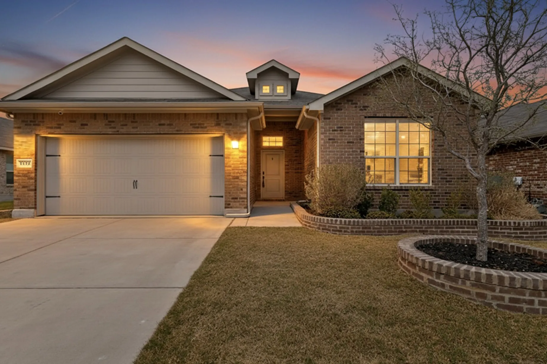 Single Family Residence For Sale in Tarrant County , 9608 Fallston Drive, Fort Worth, Texas 76108, 4 Bedrooms, 2 Bathrooms, 2 Garage spaces, 1,776 Sqft, built in 2022, Preowned, Price $325,000, mls#21200497, Real Estate Agent in Fort Worth, Homes For Sale in Tarrant county, Homes For Sale in Fort Worth, Realtor in Fort Worth Texas, Real Estate Brokerage Independent Realty Texas, Luminita Cordes Realtor