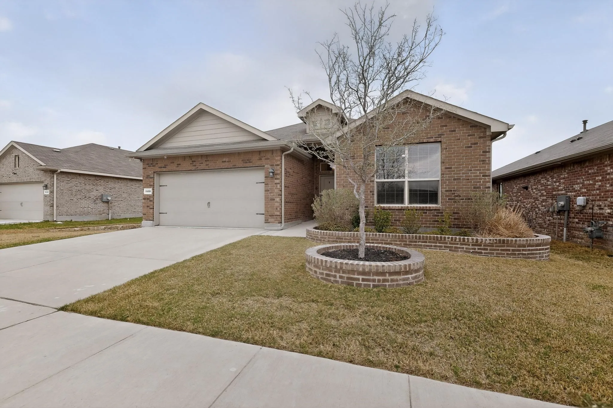Single Family Residence For Sale in Tarrant County , 9608 Fallston Drive, Fort Worth, Texas 76108, 4 Bedrooms, 2 Bathrooms, 2 Garage spaces, 1,776 Sqft, built in 2022, Preowned, Price $325,000, mls#21200497, Real Estate Agent in Fort Worth, Homes For Sale in Tarrant county, Homes For Sale in Fort Worth, Realtor in Fort Worth Texas, Real Estate Brokerage Independent Realty Texas, Luminita Cordes Realtor