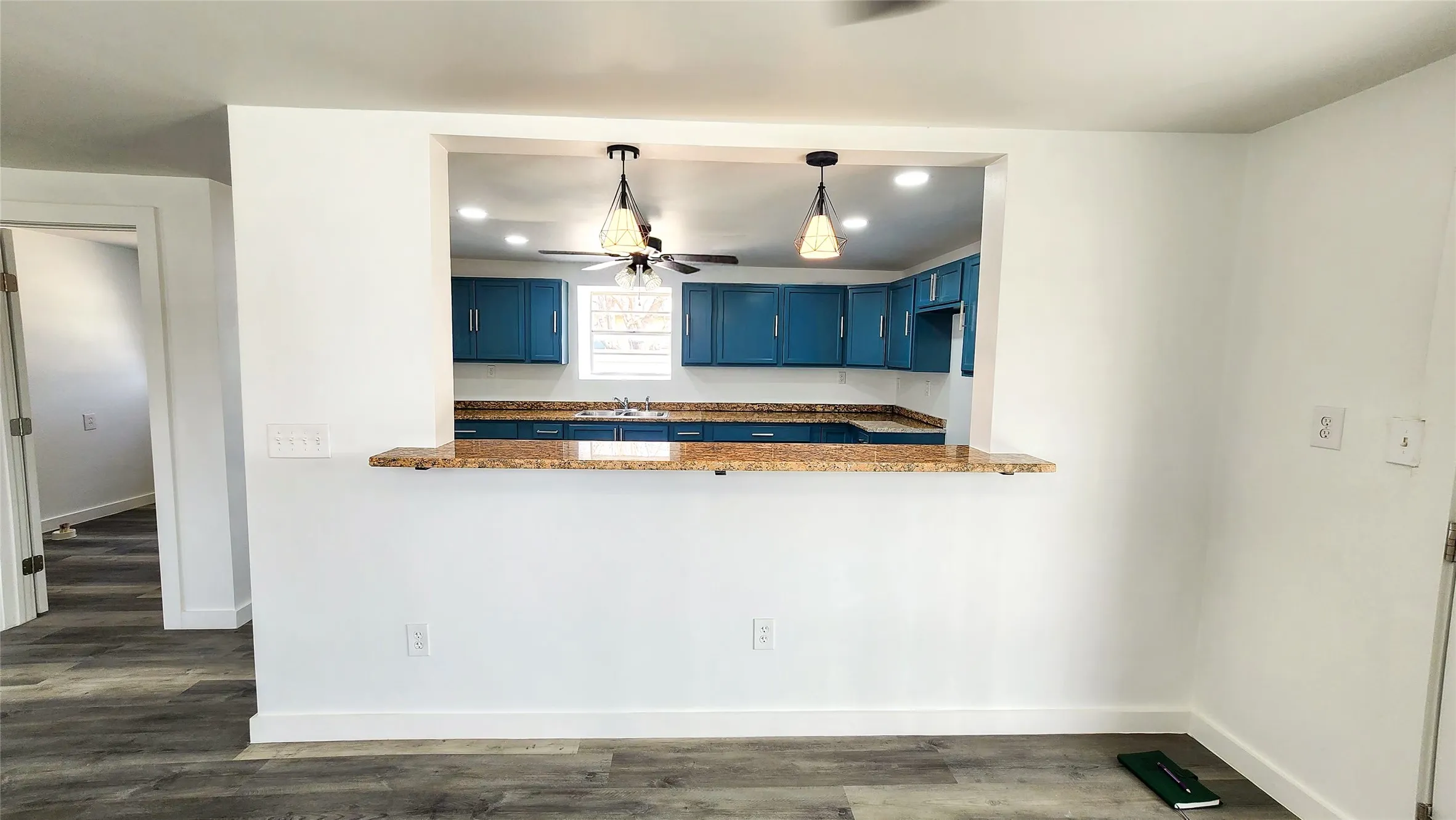 Single Family Residence For Sale in Runnels County , 401 E Pierce Street, Winters, Texas 79567, 4 Bedroom, 3 Bathroom, Garage spaces, 3,216 Sqft, built in 1983, Preowned, mls#21202142, Real Estate Agent in Winters, Homes For Sale in Runnels county, Homes For Sale in Winters, Realtor in Winters Texas, Real Estate Brokerage Independent Realty Texas, Luminita Cordes Realtor