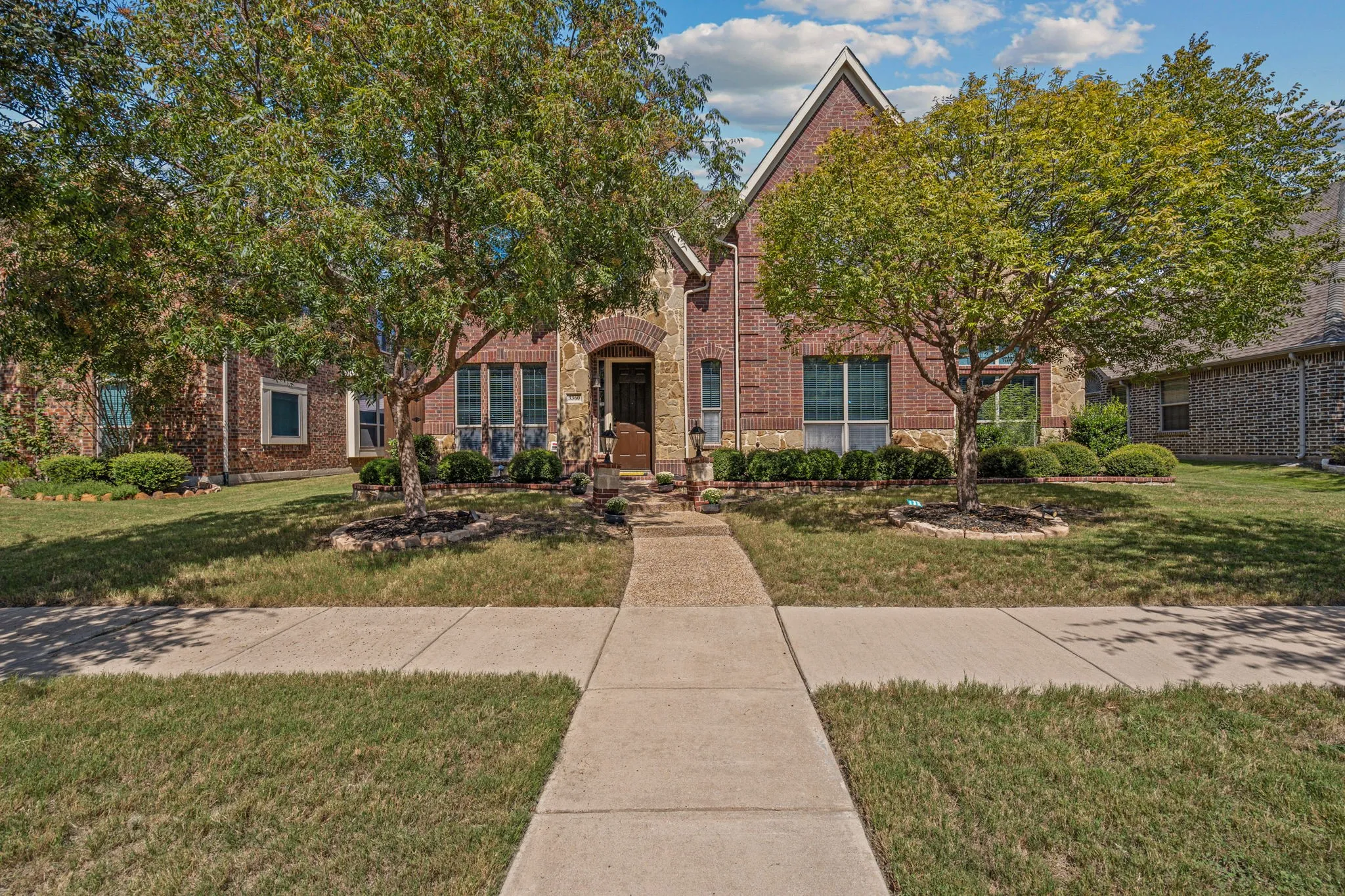 Single Family Residence For Sale in Denton County , 3360 Country Glen Trail, Frisco, Texas 75034, 5 Bedroom, 5 Bathroom, 2 Garage spaces, 4,083 Sqft, built in 2011, Preowned, mls#21202816, Real Estate Agent in Frisco, Homes For Sale in Denton county, Homes For Sale in Frisco, Realtor in Frisco Texas, Real Estate Brokerage Independent Realty Texas, Luminita Cordes Realtor