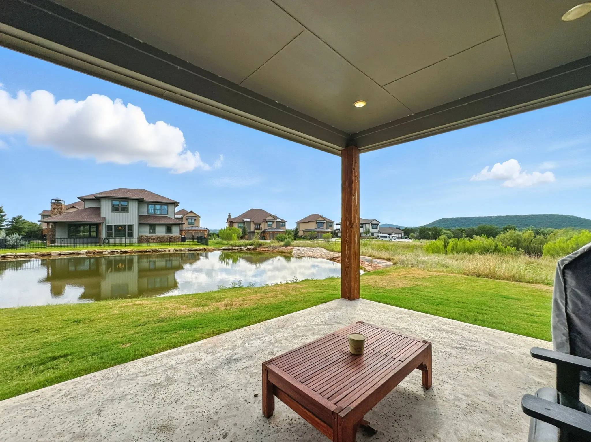 Single Family Residence For Sale in Palo Pinto County , 3007 Shoreside Point, Graford, Texas 76449, 3 Bedroom, 3 Bathroom, 1 Garage spaces, 2,515 Sqft, built in 2023, Preowned, mls#21202636, Real Estate Agent in Graford, Homes For Sale in Palo Pinto county, Homes For Sale in Graford, Realtor in Graford Texas, Real Estate Brokerage Independent Realty Texas, Luminita Cordes Realtor