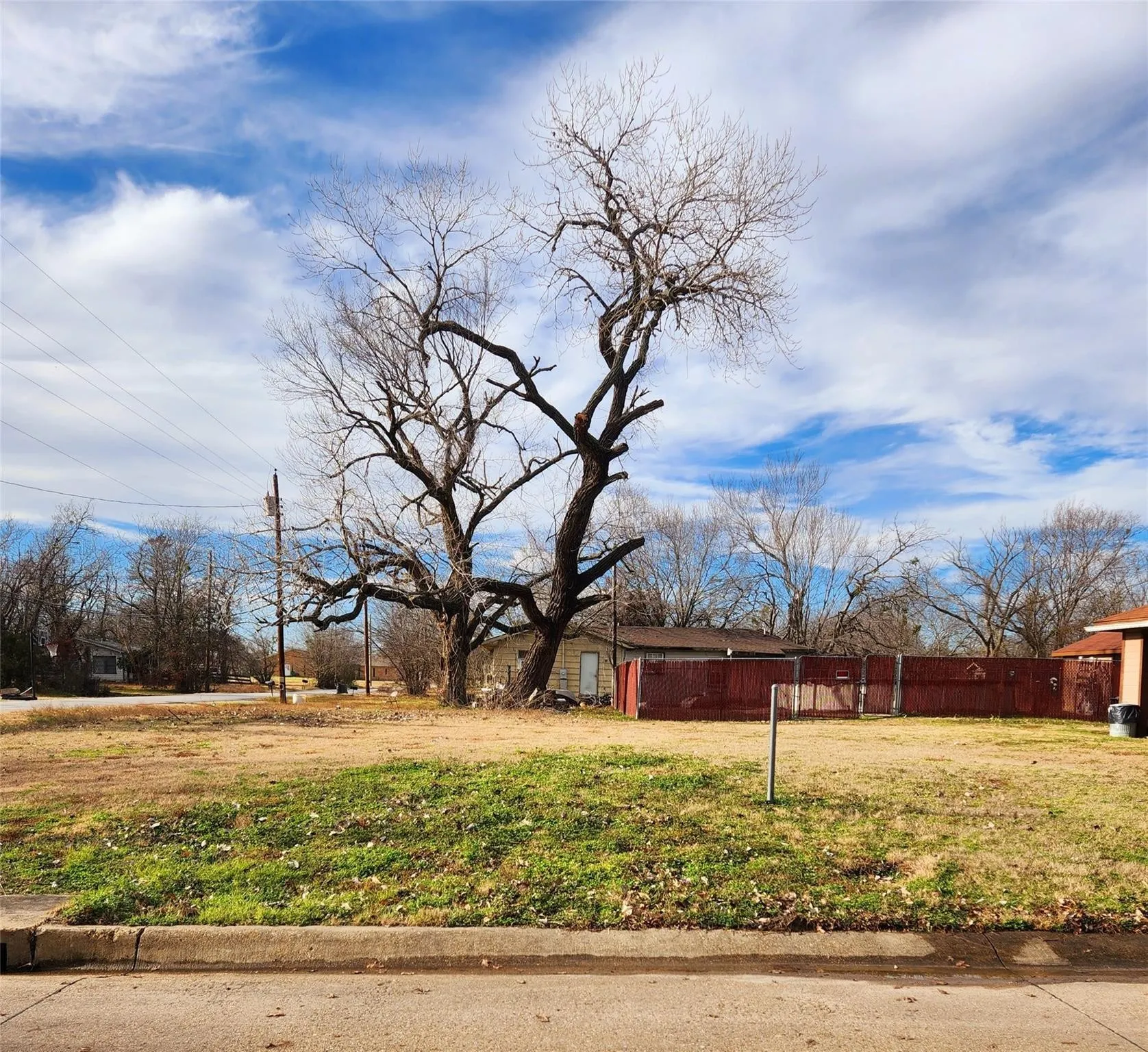 Unimproved Land For Sale in Kaufman County , 101 Chappell Street, Terrell, Texas 75160, 0, 0, Garage spaces, 0 Sqft, built in 0, mls#21203411, Real Estate Agent in Terrell, Homes For Sale in Kaufman county, Homes For Sale in Terrell, Realtor in Terrell Texas, Real Estate Brokerage Independent Realty Texas, Luminita Cordes Realtor
