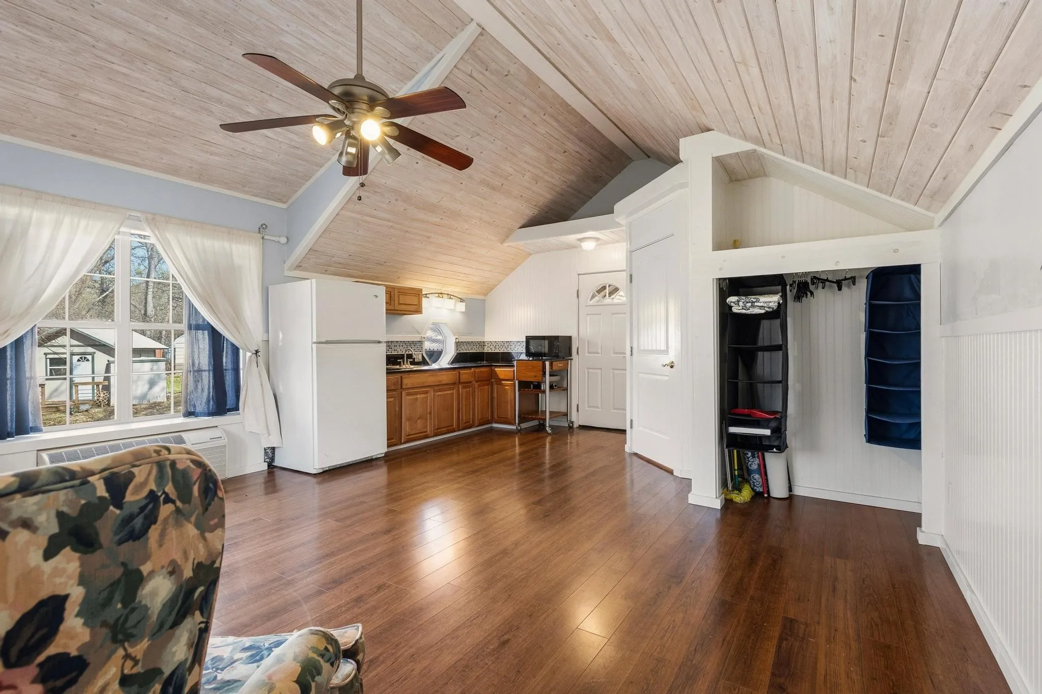 Guest house upper level