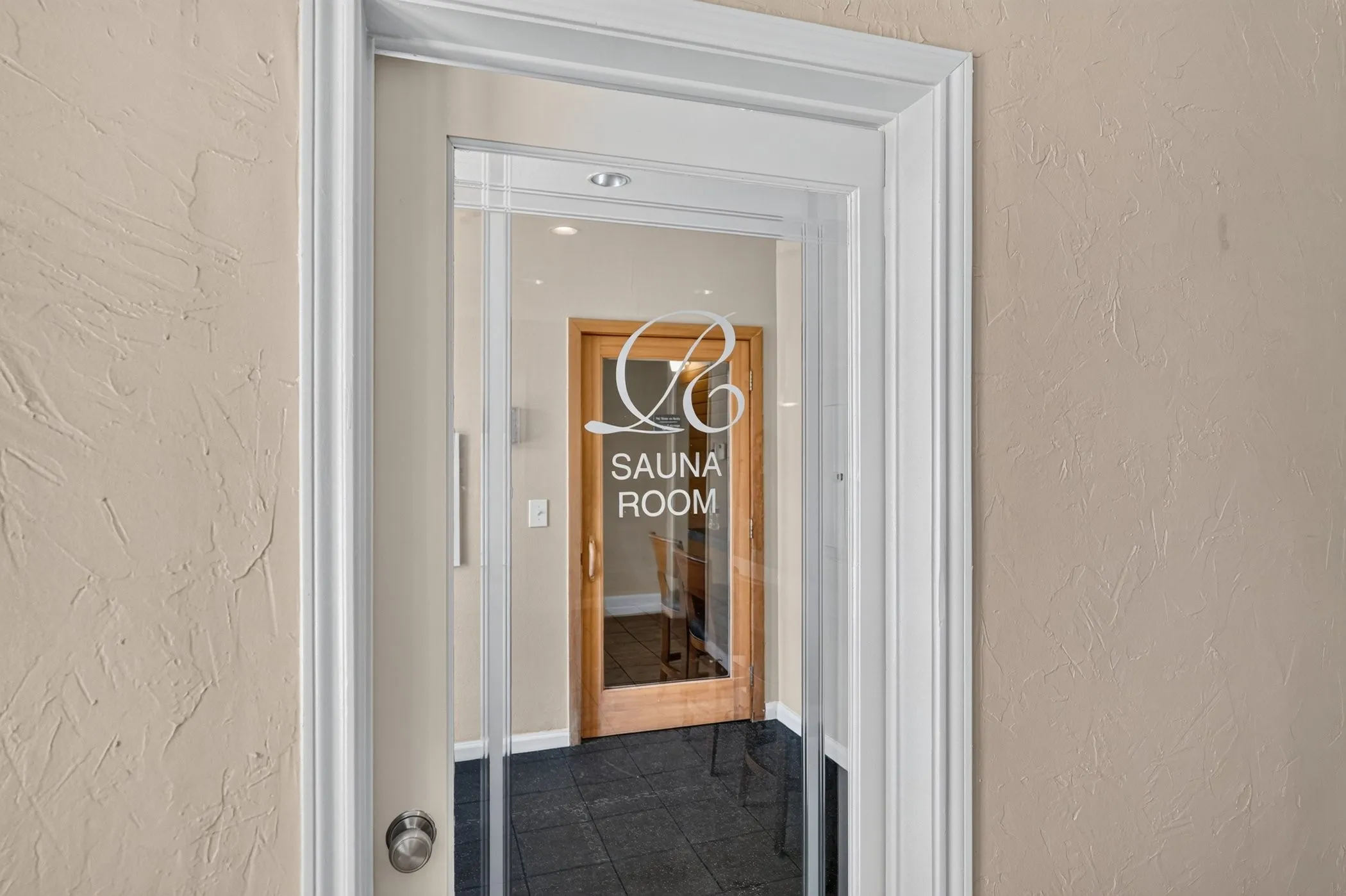 Condominium For Sale in Dallas County , 3225 Turtle Creek Boulevard 1528, Dallas, Texas 75219, 1 Bedroom, 1 Bathroom, 1 Garage spaces, 832 Sqft, built in 1998, Preowned, mls#21203445, Real Estate Agent in Dallas, Homes For Sale in Dallas county, Homes For Sale in Dallas, Realtor in Dallas Texas, Real Estate Brokerage Independent Realty Texas, Luminita Cordes Realtor