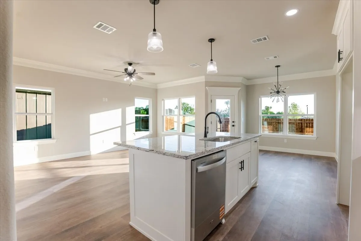 Single Family Residence For Sale in Hood County , 9209 Parkview Circle, Tolar, Texas 76476, 3 Bedroom, 2 Bathroom, 1 Garage spaces, 1,414 Sqft, built in 2026, Price $303,000, mls#21203448, Real Estate Agent in Tolar, Homes For Sale in Hood county, Homes For Sale in Tolar, Realtor in Tolar Texas, Real Estate Brokerage Independent Realty Texas, Luminita Cordes Realtor