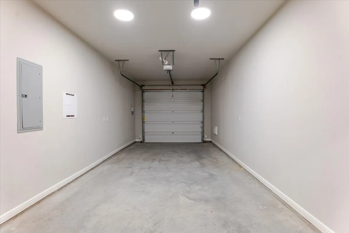 Single Family Residence For Sale in Hood County , 9209 Parkview Circle, Tolar, Texas 76476, 3 Bedroom, 2 Bathroom, 1 Garage spaces, 1,414 Sqft, built in 2026, Price $303,000, mls#21203448, Real Estate Agent in Tolar, Homes For Sale in Hood county, Homes For Sale in Tolar, Realtor in Tolar Texas, Real Estate Brokerage Independent Realty Texas, Luminita Cordes Realtor