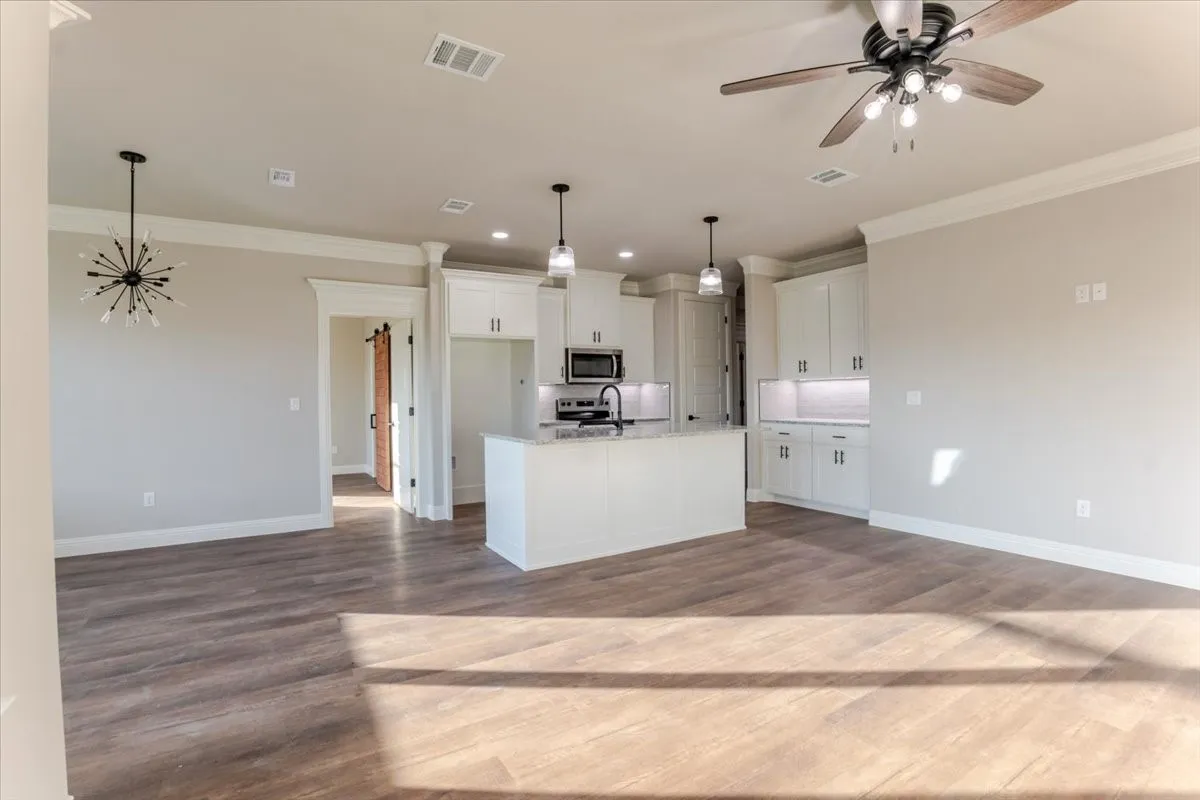 Single Family Residence For Sale in Hood County , 9209 Parkview Circle, Tolar, Texas 76476, 3 Bedroom, 2 Bathroom, 1 Garage spaces, 1,414 Sqft, built in 2026, Price $303,000, mls#21203448, Real Estate Agent in Tolar, Homes For Sale in Hood county, Homes For Sale in Tolar, Realtor in Tolar Texas, Real Estate Brokerage Independent Realty Texas, Luminita Cordes Realtor