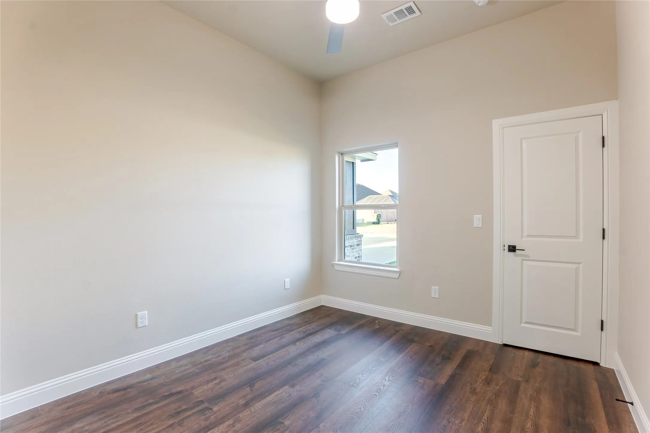 Single Family Residence For Sale in Hood County , 9213 Parkview Circle, Tolar, Texas 76476, 3 Bedroom, 2 Bathroom, 2 Garage spaces, 1,653 Sqft, built in 2026, mls#21203451, Real Estate Agent in Tolar, Homes For Sale in Hood county, Homes For Sale in Tolar, Realtor in Tolar Texas, Real Estate Brokerage Independent Realty Texas, Luminita Cordes Realtor