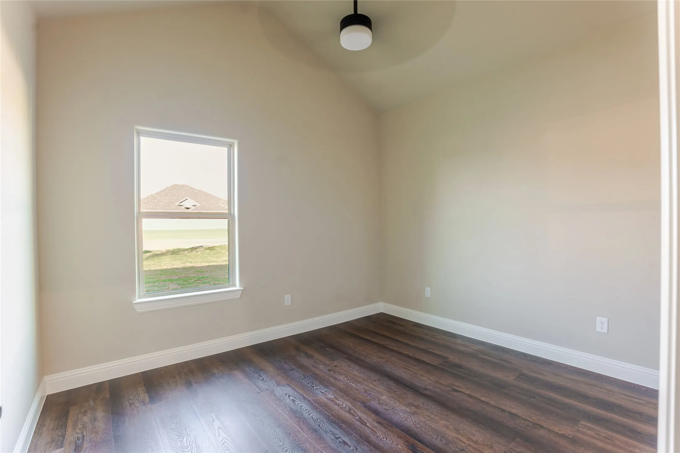 Single Family Residence For Sale in Hood County , 9213 Parkview Circle, Tolar, Texas 76476, 3 Bedroom, 2 Bathroom, 2 Garage spaces, 1,653 Sqft, built in 2026, mls#21203451, Real Estate Agent in Tolar, Homes For Sale in Hood county, Homes For Sale in Tolar, Realtor in Tolar Texas, Real Estate Brokerage Independent Realty Texas, Luminita Cordes Realtor