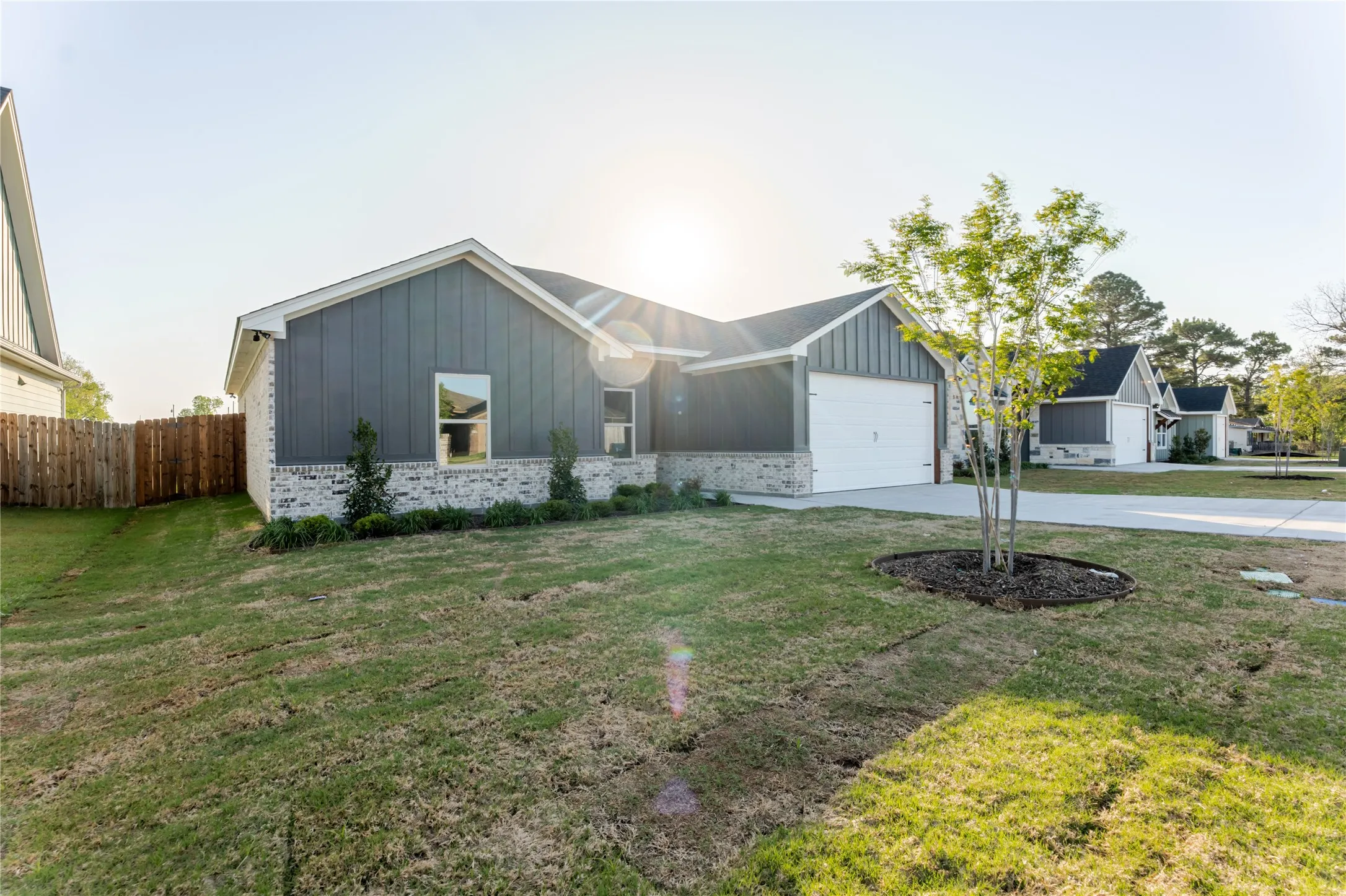 Single Family Residence For Sale in Hood County , 9213 Parkview Circle, Tolar, Texas 76476, 3 Bedroom, 2 Bathroom, 2 Garage spaces, 1,653 Sqft, built in 2026, mls#21203451, Real Estate Agent in Tolar, Homes For Sale in Hood county, Homes For Sale in Tolar, Realtor in Tolar Texas, Real Estate Brokerage Independent Realty Texas, Luminita Cordes Realtor