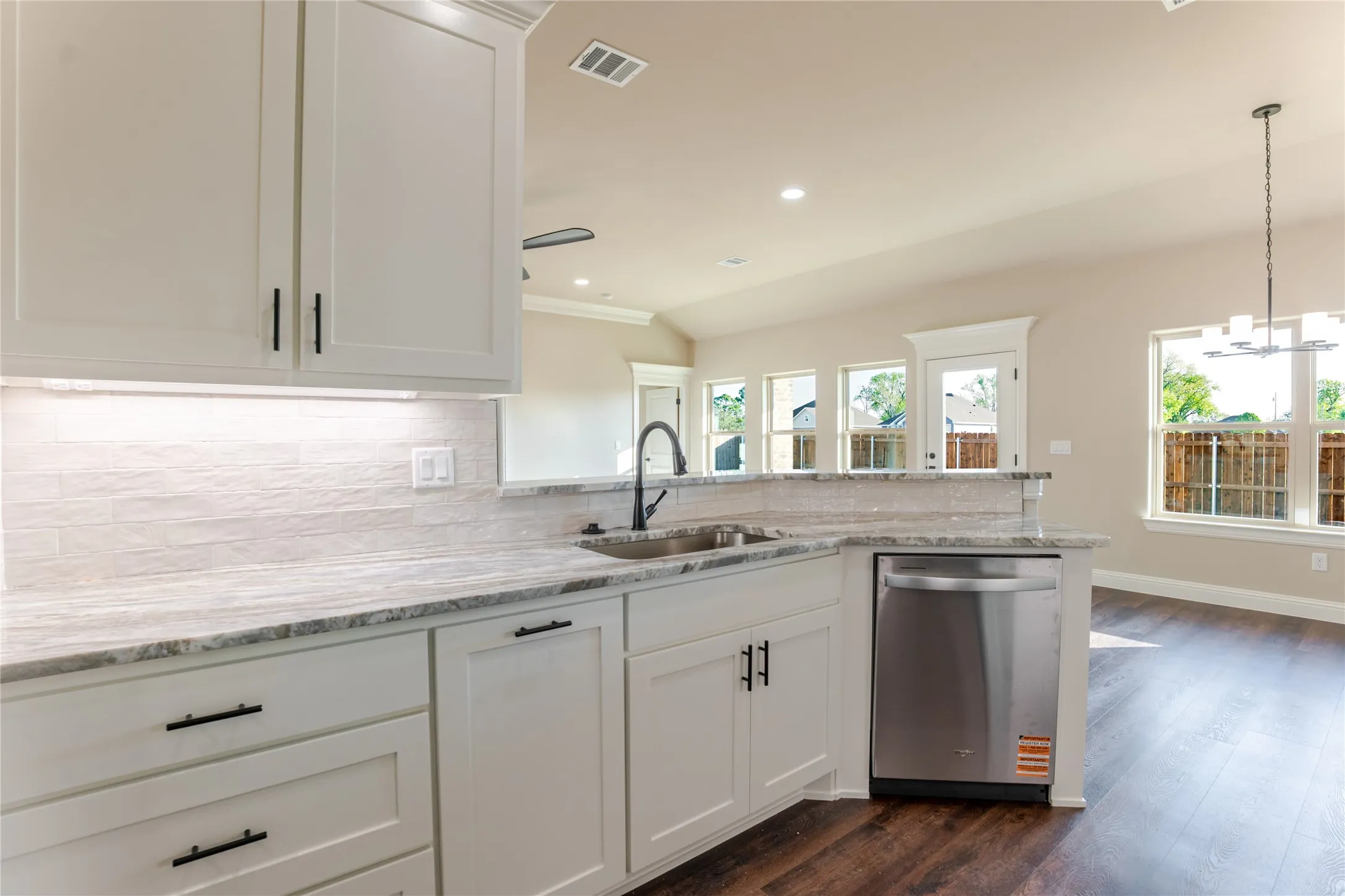Single Family Residence For Sale in Hood County , 9213 Parkview Circle, Tolar, Texas 76476, 3 Bedroom, 2 Bathroom, 2 Garage spaces, 1,653 Sqft, built in 2026, mls#21203451, Real Estate Agent in Tolar, Homes For Sale in Hood county, Homes For Sale in Tolar, Realtor in Tolar Texas, Real Estate Brokerage Independent Realty Texas, Luminita Cordes Realtor