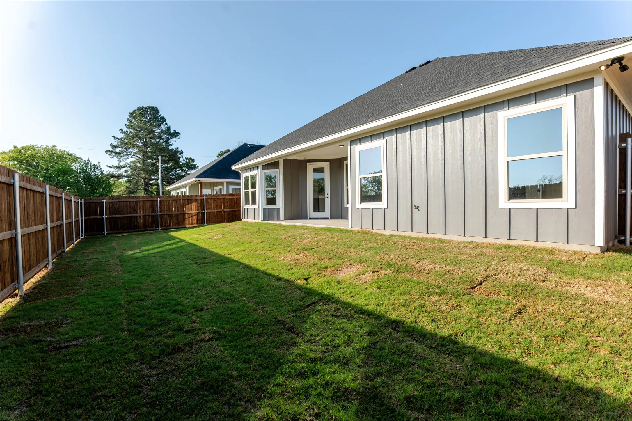 Single Family Residence For Sale in Hood County , 9213 Parkview Circle, Tolar, Texas 76476, 3 Bedroom, 2 Bathroom, 2 Garage spaces, 1,653 Sqft, built in 2026, mls#21203451, Real Estate Agent in Tolar, Homes For Sale in Hood county, Homes For Sale in Tolar, Realtor in Tolar Texas, Real Estate Brokerage Independent Realty Texas, Luminita Cordes Realtor