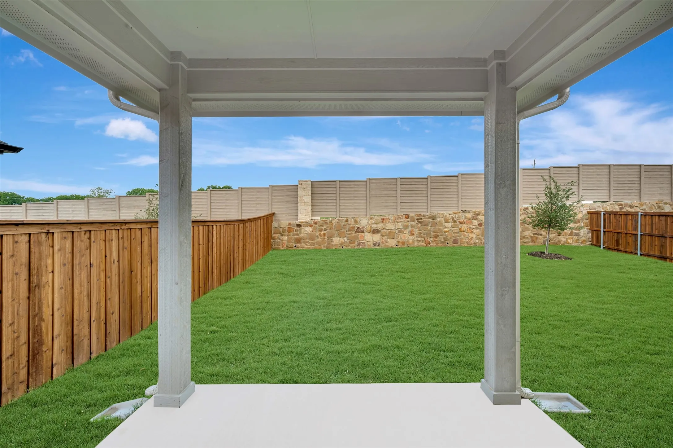 Single Family Residence For Sale in Wise County , 152 Summer Rain Way, Newark, Texas 76071, 4 Bedroom, 3 Bathroom, 2 Garage spaces, 2,326 Sqft, built in 2026, New Construction - Incomplete, mls#21203517, Real Estate Agent in Newark, Homes For Sale in Wise county, Homes For Sale in Newark, Realtor in Newark Texas, Real Estate Brokerage Independent Realty Texas, Luminita Cordes Realtor