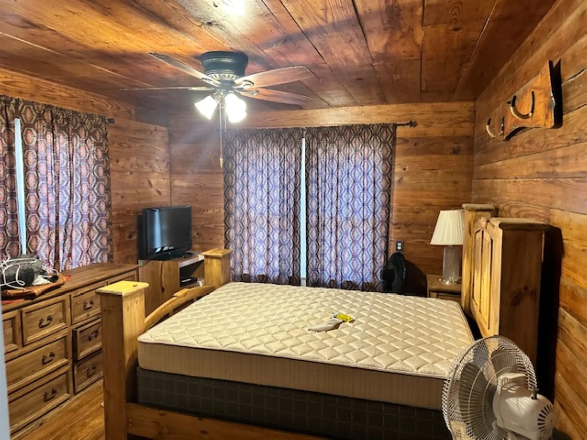 Farm For Sale in Comanche County , 18250 Tx-36 Highway, Gustine, Texas 76455, 2 Bedrooms, 1 Bathroom, 2 Garage spaces, 3,181 Sqft, built in 1939, Price $449,000, mls#21201490, Real Estate Agent in Gustine, Homes For Sale in Comanche county, Homes For Sale in Gustine, Realtor in Gustine Texas, Real Estate Brokerage Independent Realty Texas, Luminita Cordes Realtor