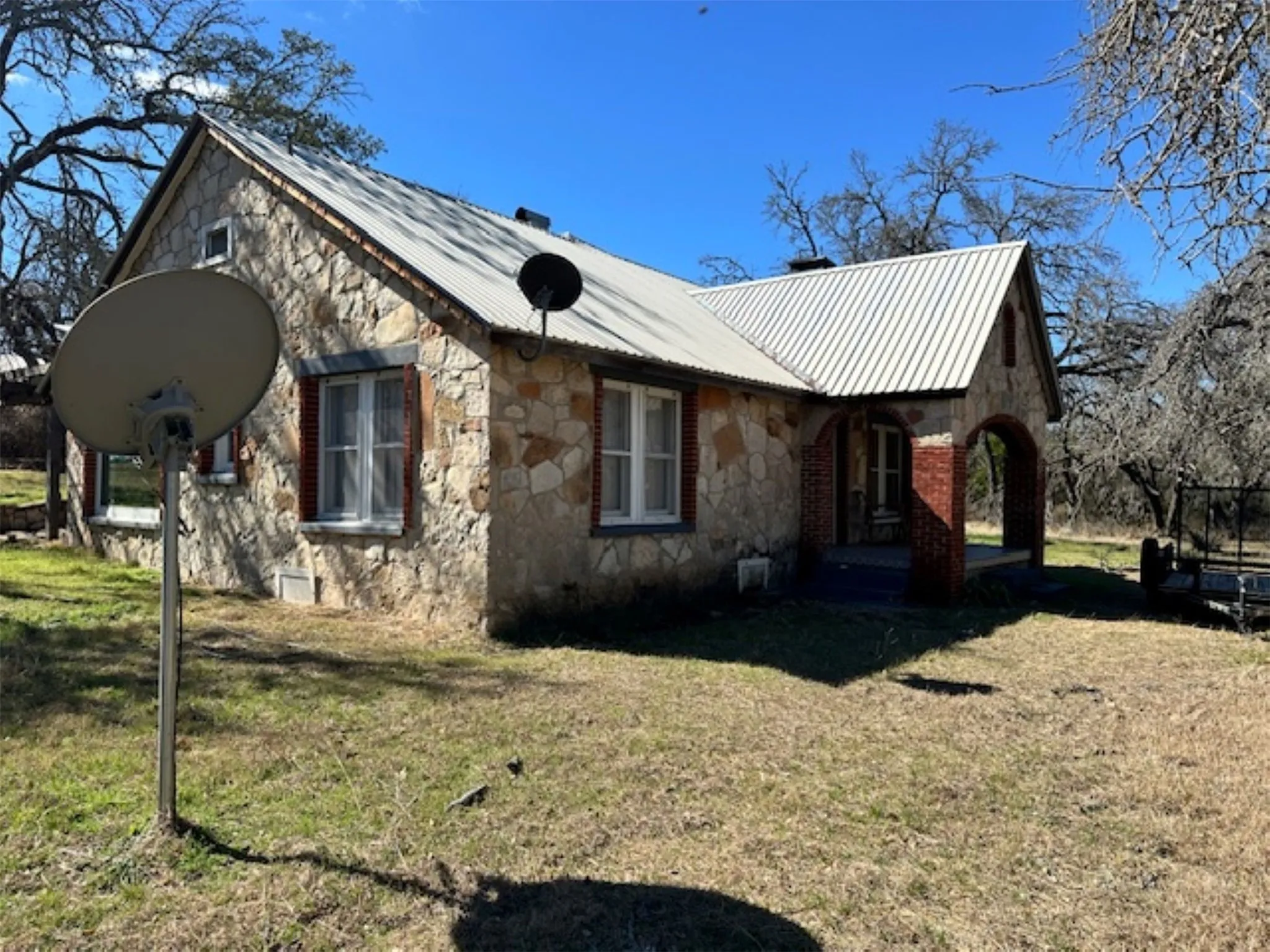 Farm For Sale in Comanche County , 18250 Tx-36 Highway, Gustine, Texas 76455, 2 Bedrooms, 1 Bathroom, 2 Garage spaces, 3,181 Sqft, built in 1939, Price $449,000, mls#21201490, Real Estate Agent in Gustine, Homes For Sale in Comanche county, Homes For Sale in Gustine, Realtor in Gustine Texas, Real Estate Brokerage Independent Realty Texas, Luminita Cordes Realtor