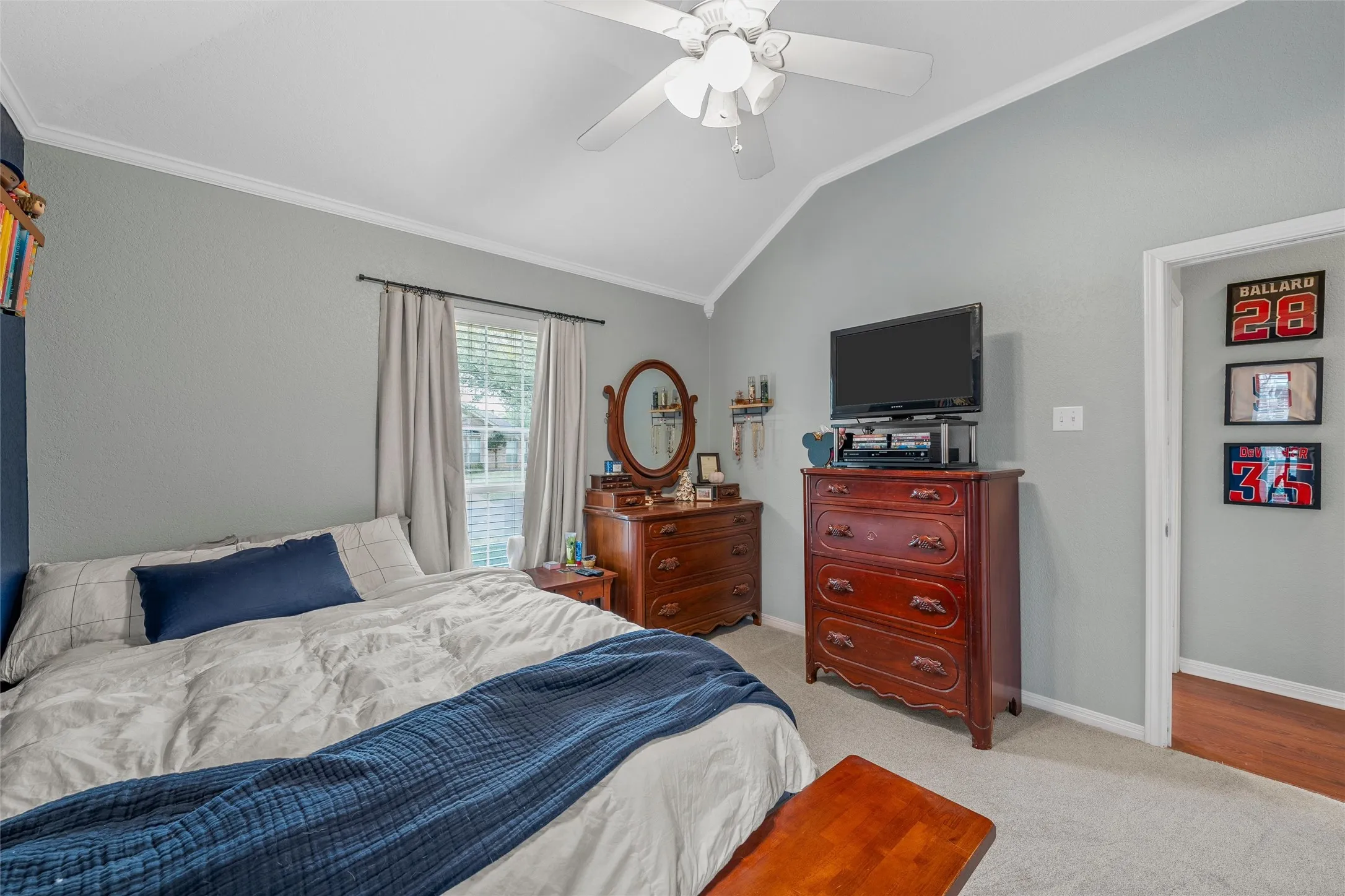 Single Family Residence For Sale in Mc Lennan County , 1400 Radisson Drive, Hewitt, Texas 76643, 4 Bedroom, 3 Bathroom, 2 Garage spaces, 2,082 Sqft, built in 2001, mls#21203489, Real Estate Agent in Hewitt, Homes For Sale in Mc Lennan county, Homes For Sale in Hewitt, Realtor in Hewitt Texas, Real Estate Brokerage Independent Realty Texas, Luminita Cordes Realtor
