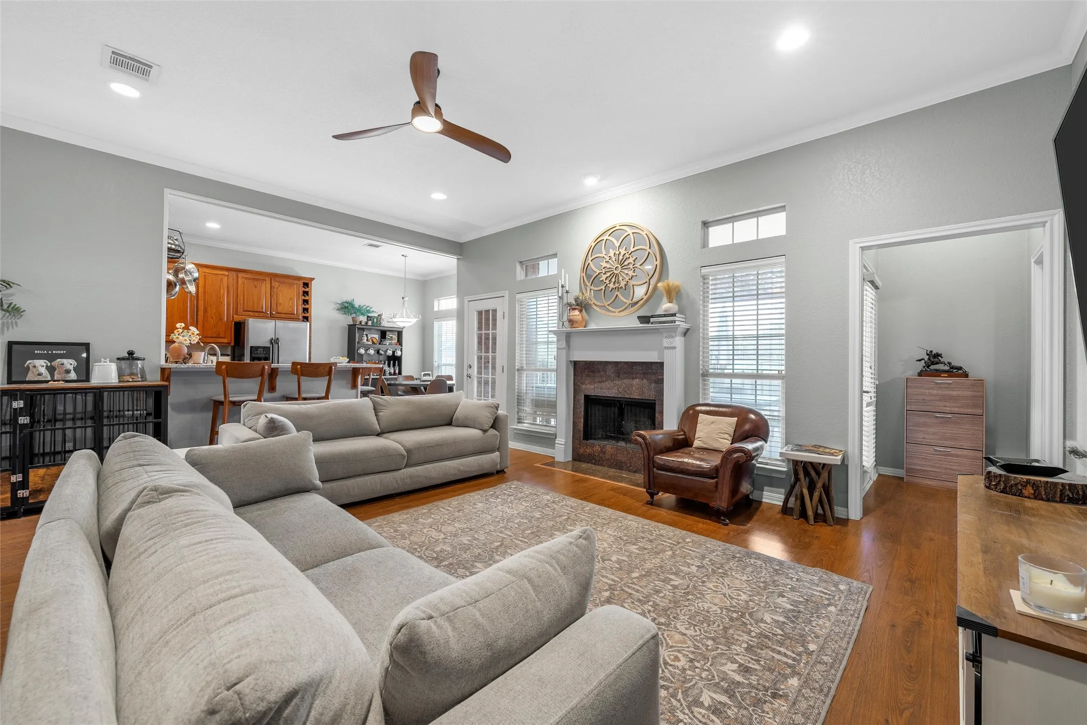 Single Family Residence For Sale in Mc Lennan County , 1400 Radisson Drive, Hewitt, Texas 76643, 4 Bedroom, 3 Bathroom, 2 Garage spaces, 2,082 Sqft, built in 2001, mls#21203489, Real Estate Agent in Hewitt, Homes For Sale in Mc Lennan county, Homes For Sale in Hewitt, Realtor in Hewitt Texas, Real Estate Brokerage Independent Realty Texas, Luminita Cordes Realtor