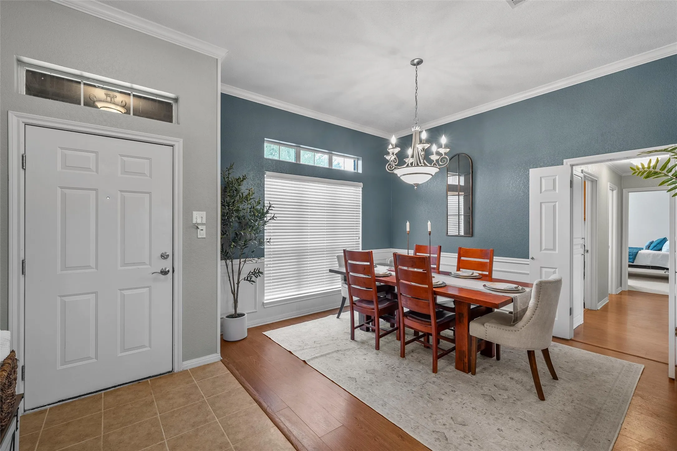 Single Family Residence For Sale in Mc Lennan County , 1400 Radisson Drive, Hewitt, Texas 76643, 4 Bedroom, 3 Bathroom, 2 Garage spaces, 2,082 Sqft, built in 2001, mls#21203489, Real Estate Agent in Hewitt, Homes For Sale in Mc Lennan county, Homes For Sale in Hewitt, Realtor in Hewitt Texas, Real Estate Brokerage Independent Realty Texas, Luminita Cordes Realtor
