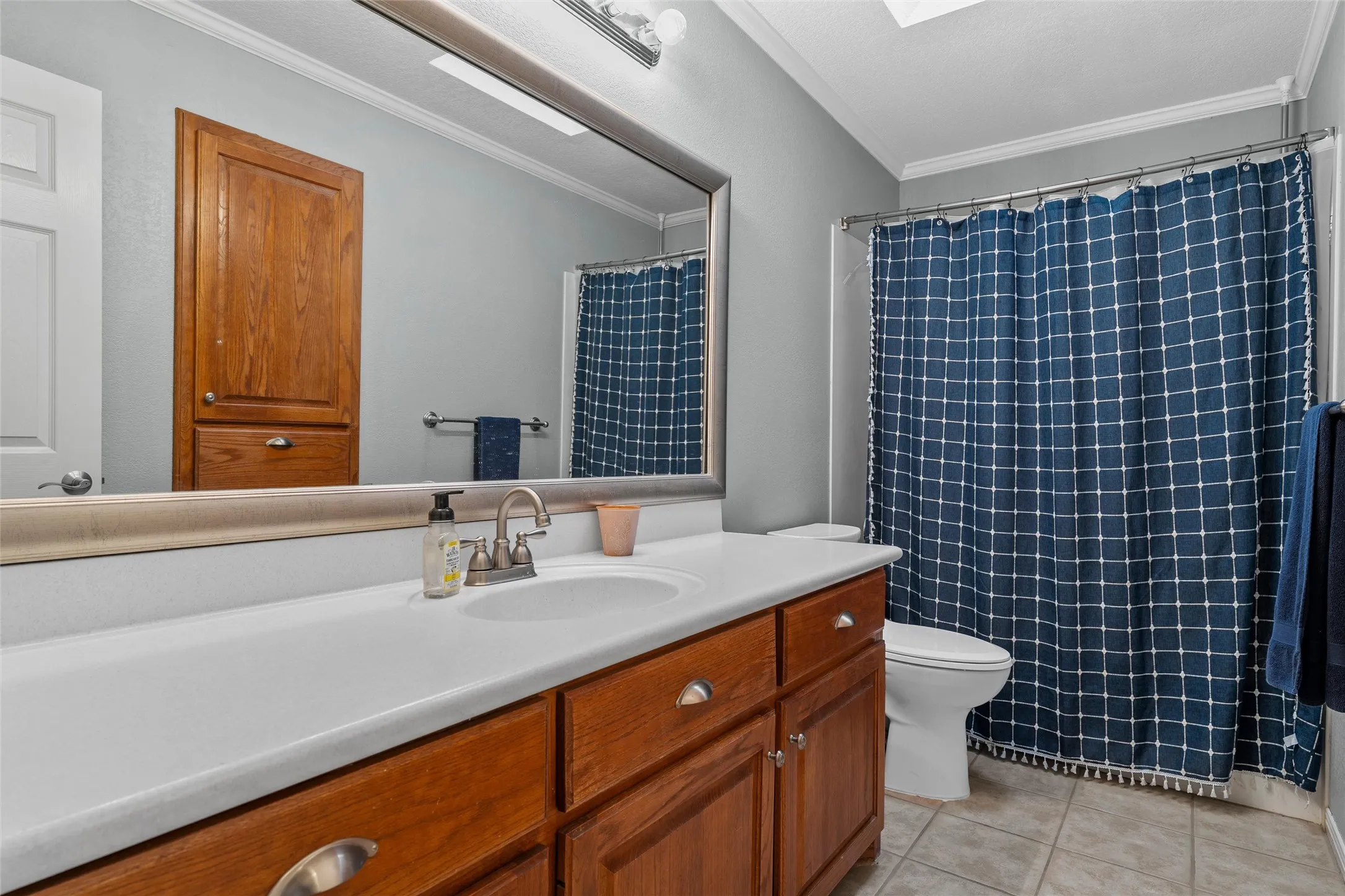 Single Family Residence For Sale in Mc Lennan County , 1400 Radisson Drive, Hewitt, Texas 76643, 4 Bedroom, 3 Bathroom, 2 Garage spaces, 2,082 Sqft, built in 2001, mls#21203489, Real Estate Agent in Hewitt, Homes For Sale in Mc Lennan county, Homes For Sale in Hewitt, Realtor in Hewitt Texas, Real Estate Brokerage Independent Realty Texas, Luminita Cordes Realtor