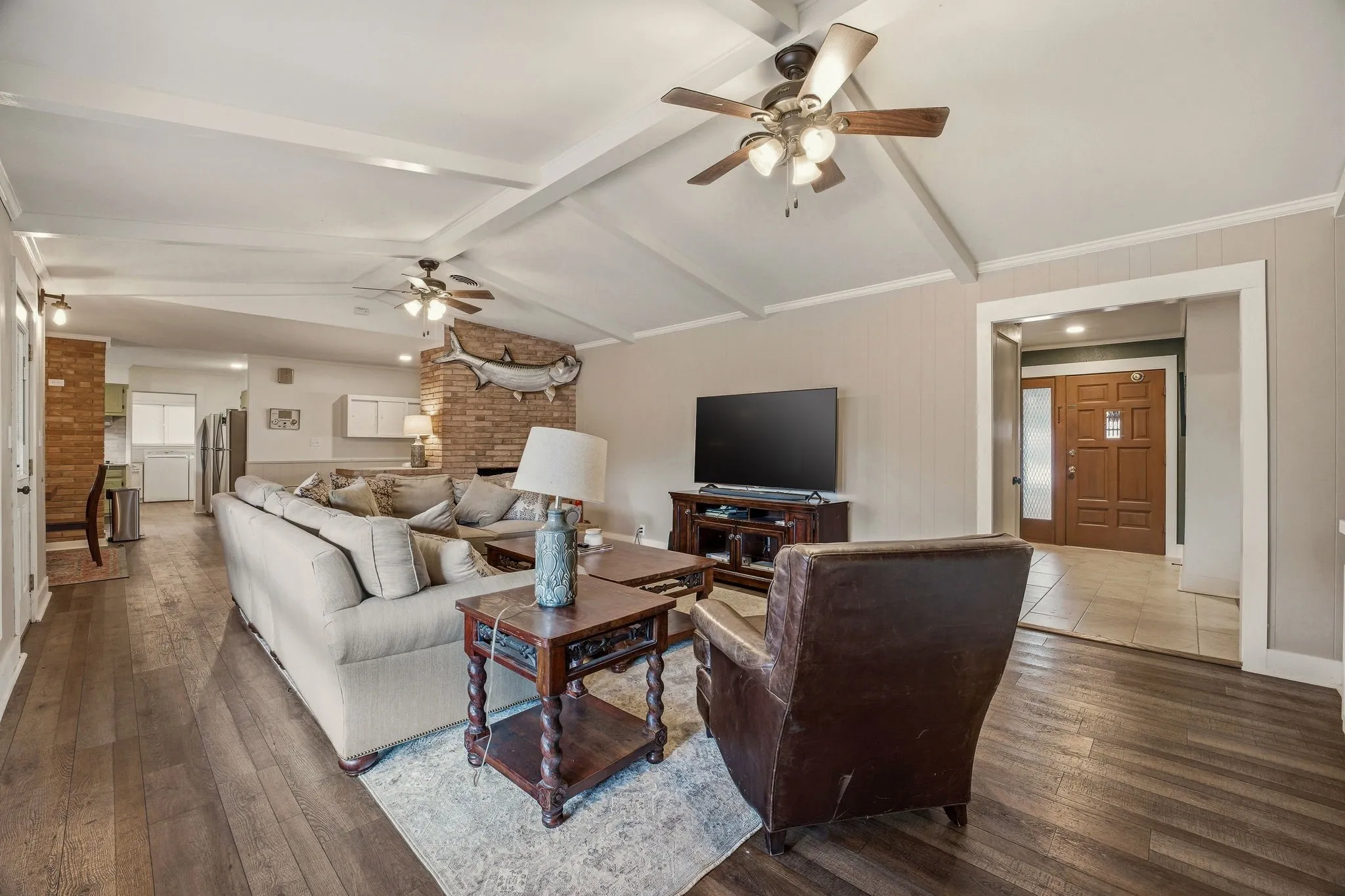 Single Family Residence For Sale in Erath County , 980 N Harbin Drive, Stephenville, Texas 76401, 3 Bedroom, 2 Bathroom, 2 Garage spaces, 2,513 Sqft, built in 1960, Preowned, mls#21200248, Real Estate Agent in Stephenville, Homes For Sale in Erath county, Homes For Sale in Stephenville, Realtor in Stephenville Texas, Real Estate Brokerage Independent Realty Texas, Luminita Cordes Realtor