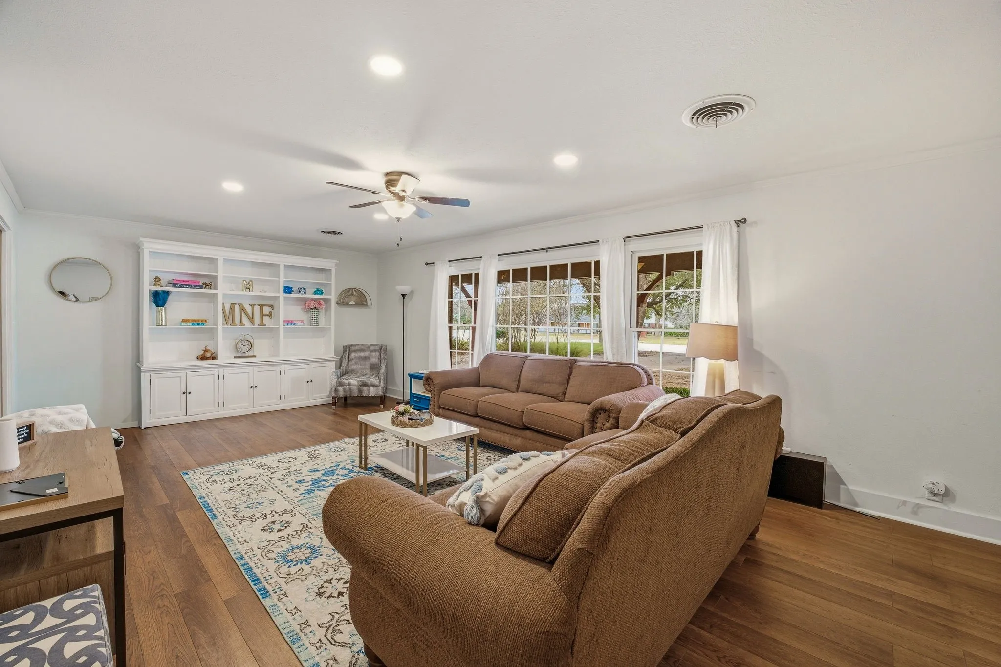 Single Family Residence For Sale in Erath County , 980 N Harbin Drive, Stephenville, Texas 76401, 3 Bedroom, 2 Bathroom, 2 Garage spaces, 2,513 Sqft, built in 1960, Preowned, mls#21200248, Real Estate Agent in Stephenville, Homes For Sale in Erath county, Homes For Sale in Stephenville, Realtor in Stephenville Texas, Real Estate Brokerage Independent Realty Texas, Luminita Cordes Realtor
