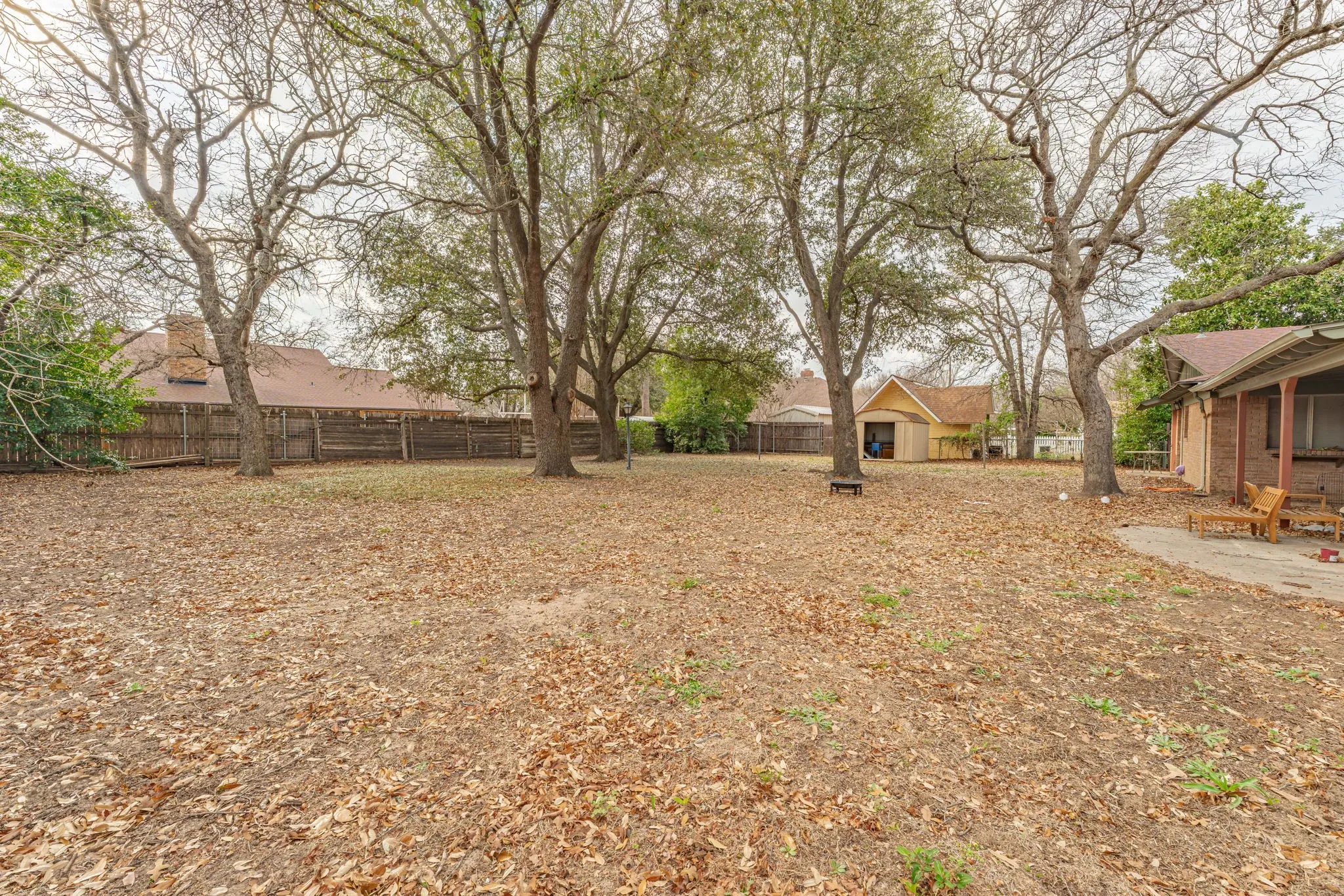 Single Family Residence For Sale in Erath County , 980 N Harbin Drive, Stephenville, Texas 76401, 3 Bedroom, 2 Bathroom, 2 Garage spaces, 2,513 Sqft, built in 1960, Preowned, mls#21200248, Real Estate Agent in Stephenville, Homes For Sale in Erath county, Homes For Sale in Stephenville, Realtor in Stephenville Texas, Real Estate Brokerage Independent Realty Texas, Luminita Cordes Realtor