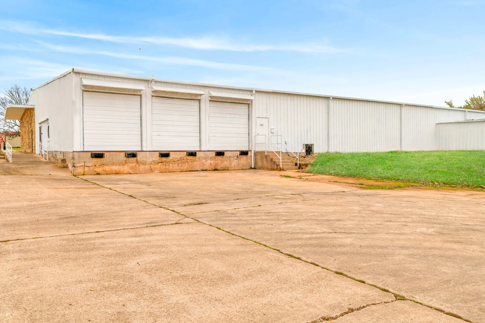 Industrial For Sale in Lamar County , 3790 Lamar Avenue, Paris, Texas 75462, 0, 0, Garage spaces, 0 Sqft, built in 0, Preowned, Price $3,650,000, mls#21198211, Real Estate Agent in Paris, Homes For Sale in Lamar county, Homes For Sale in Paris, Realtor in Paris Texas, Real Estate Brokerage Independent Realty Texas, Luminita Cordes Realtor