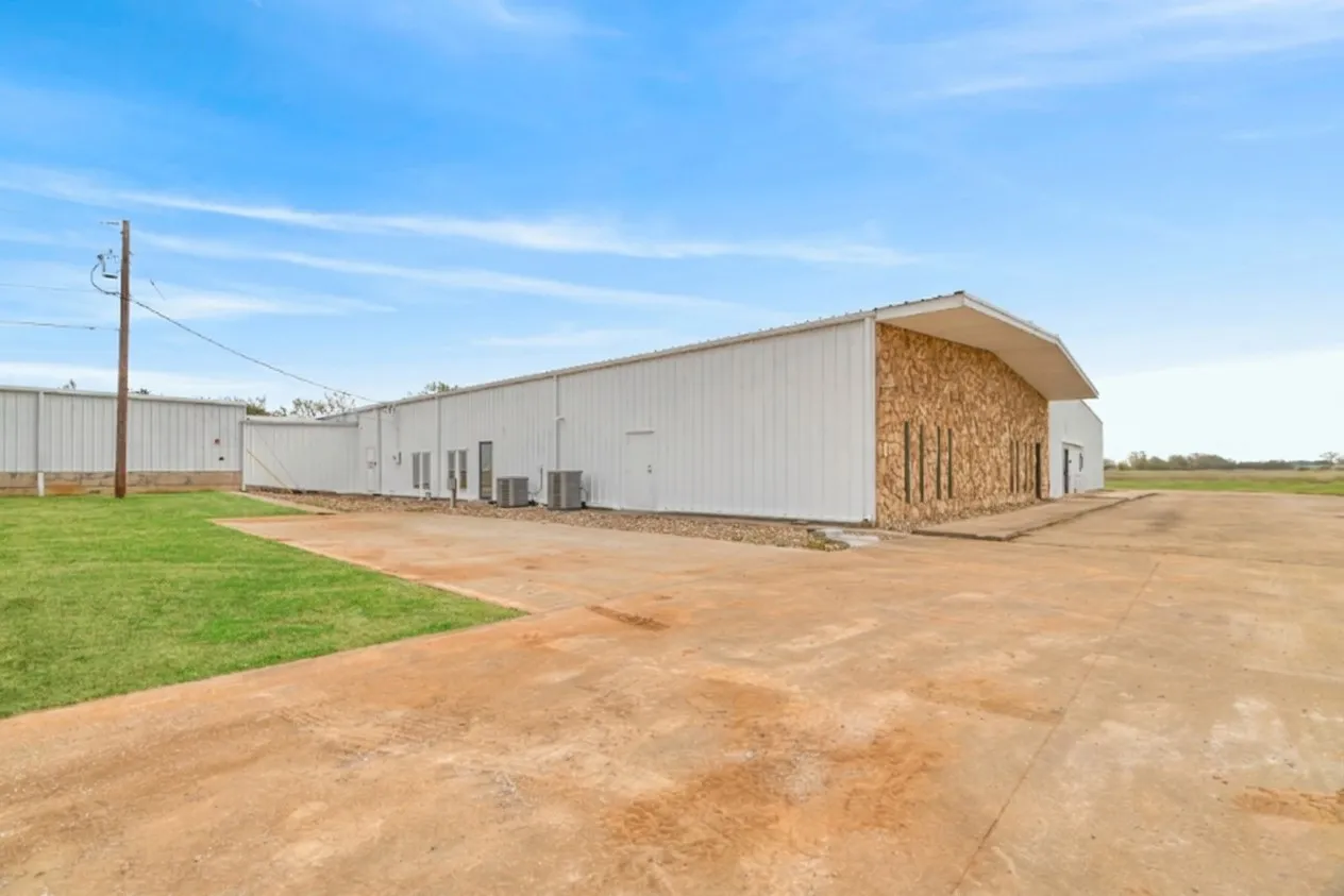Industrial For Sale in Lamar County , 3790 Lamar Avenue, Paris, Texas 75462, 0, 0, Garage spaces, 0 Sqft, built in 0, Preowned, Price $3,650,000, mls#21198211, Real Estate Agent in Paris, Homes For Sale in Lamar county, Homes For Sale in Paris, Realtor in Paris Texas, Real Estate Brokerage Independent Realty Texas, Luminita Cordes Realtor