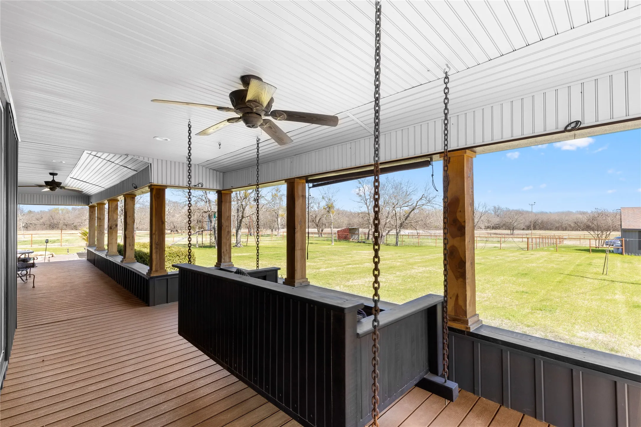 Farm For Sale in Hunt County , 4620 County Road 2720, Caddo Mills, Texas 75135, 7 Bedroom, 6 Bathroom, 7 Garage spaces, 4,269 Sqft, built in 1903, Preowned, mls#21191648, Real Estate Agent in Caddo Mills, Homes For Sale in Hunt county, Homes For Sale in Caddo Mills, Realtor in Caddo Mills Texas, Real Estate Brokerage Independent Realty Texas, Luminita Cordes Realtor