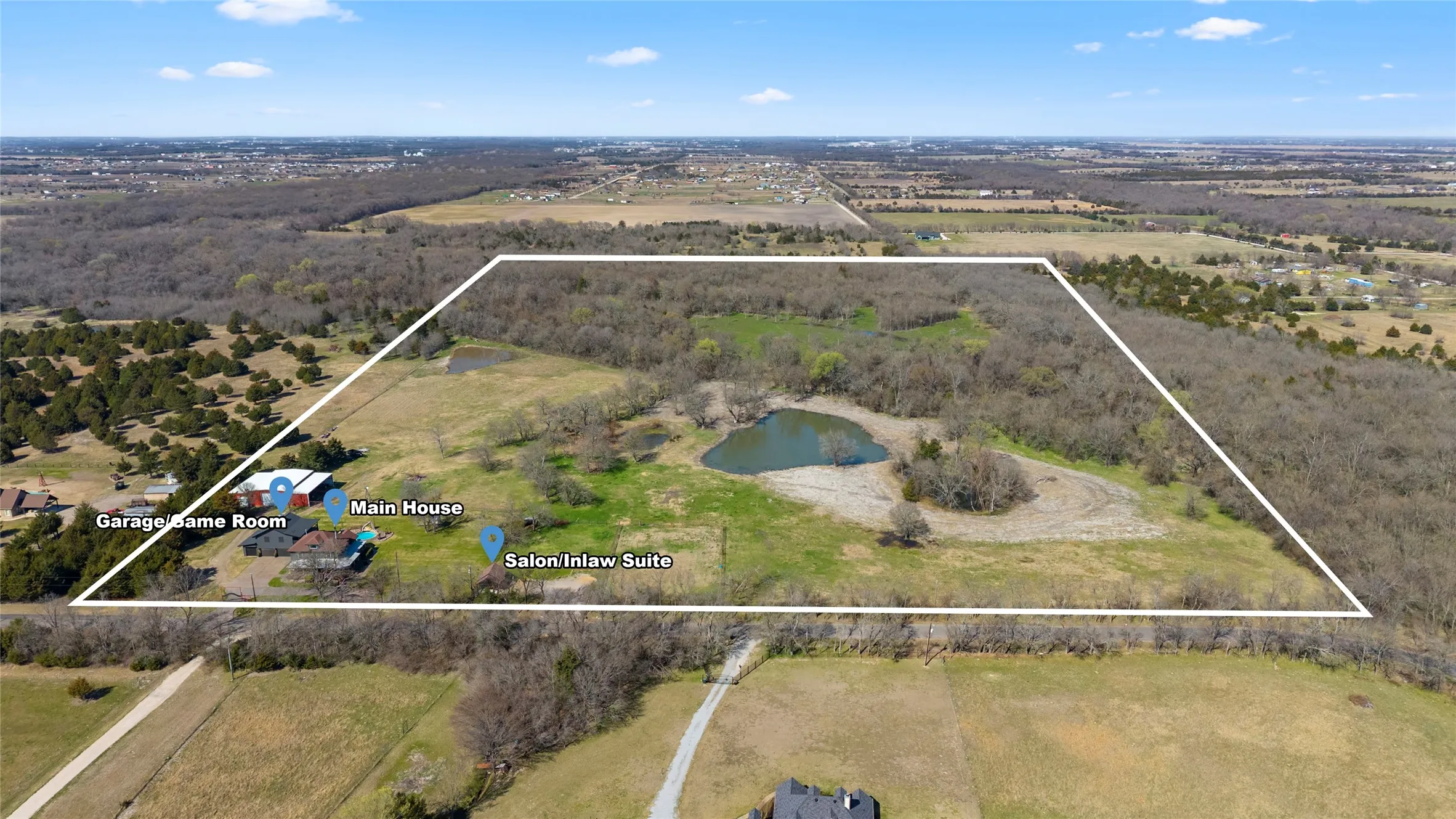 Farm For Sale in Hunt County , 4620 County Road 2720, Caddo Mills, Texas 75135, 7 Bedroom, 6 Bathroom, 7 Garage spaces, 4,269 Sqft, built in 1903, Preowned, mls#21191648, Real Estate Agent in Caddo Mills, Homes For Sale in Hunt county, Homes For Sale in Caddo Mills, Realtor in Caddo Mills Texas, Real Estate Brokerage Independent Realty Texas, Luminita Cordes Realtor
