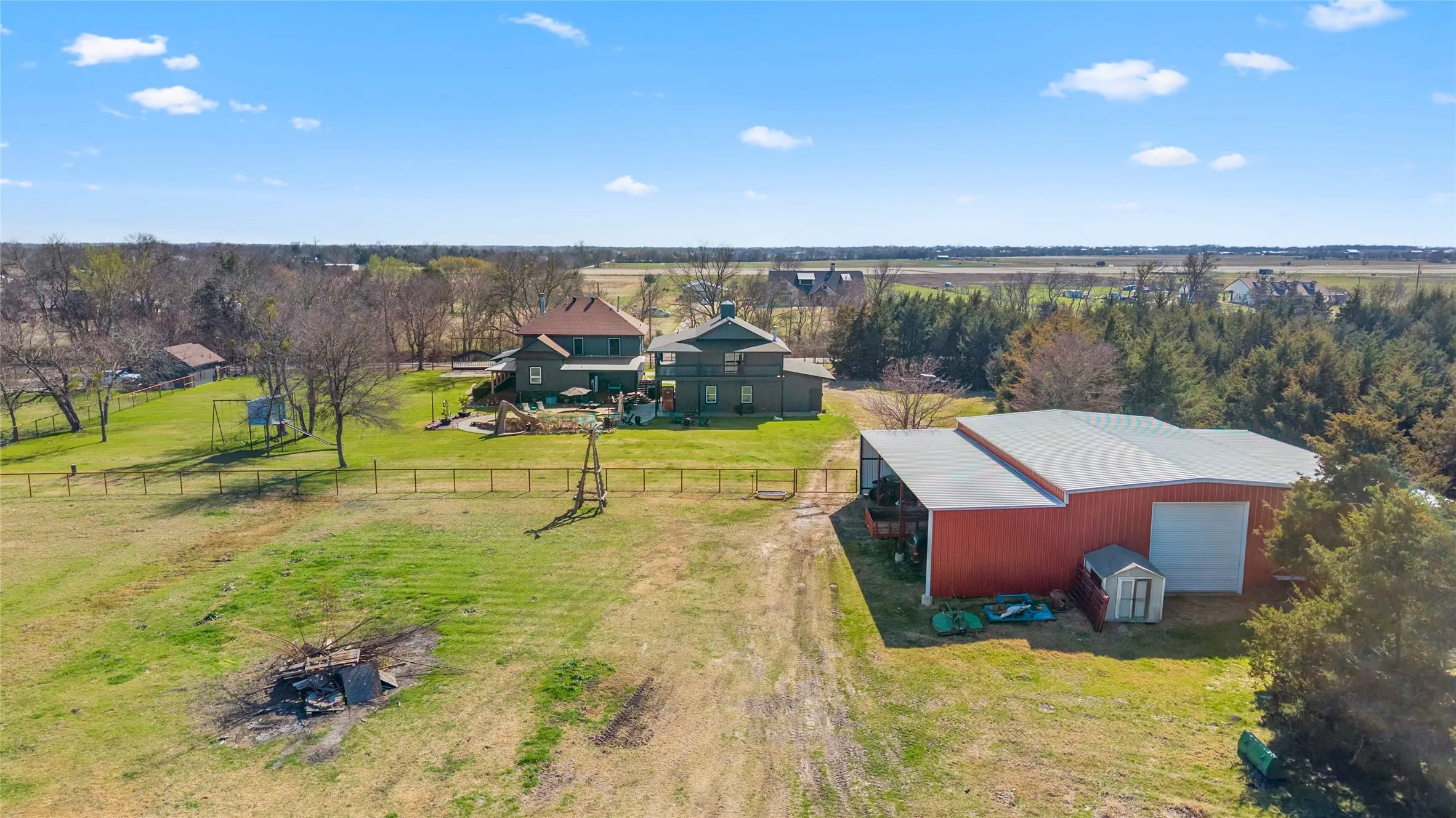 Farm For Sale in Hunt County , 4620 County Road 2720, Caddo Mills, Texas 75135, 7 Bedroom, 6 Bathroom, 7 Garage spaces, 4,269 Sqft, built in 1903, Preowned, mls#21191648, Real Estate Agent in Caddo Mills, Homes For Sale in Hunt county, Homes For Sale in Caddo Mills, Realtor in Caddo Mills Texas, Real Estate Brokerage Independent Realty Texas, Luminita Cordes Realtor
