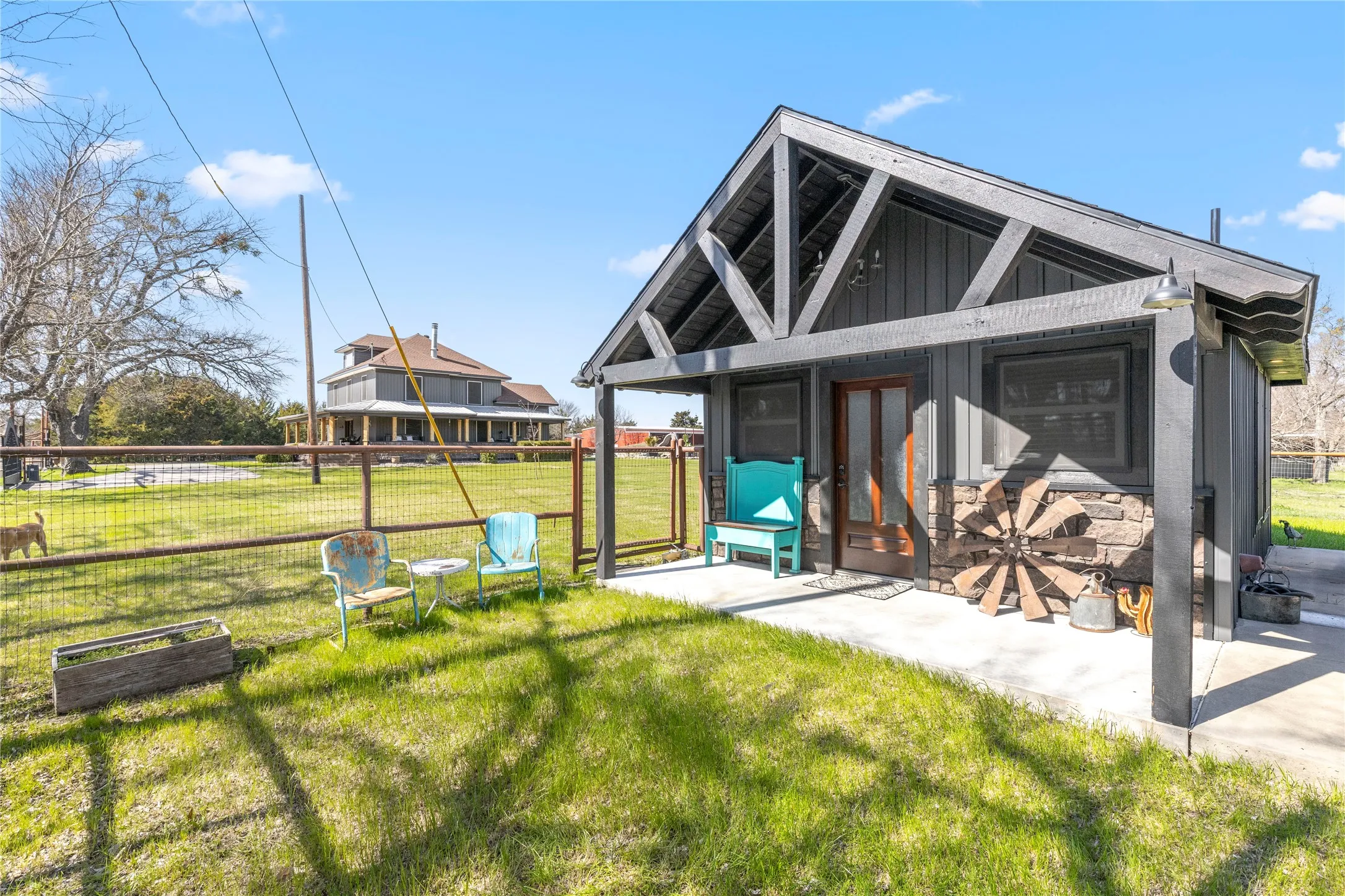 Farm For Sale in Hunt County , 4620 County Road 2720, Caddo Mills, Texas 75135, 7 Bedroom, 6 Bathroom, 7 Garage spaces, 4,269 Sqft, built in 1903, Preowned, mls#21191648, Real Estate Agent in Caddo Mills, Homes For Sale in Hunt county, Homes For Sale in Caddo Mills, Realtor in Caddo Mills Texas, Real Estate Brokerage Independent Realty Texas, Luminita Cordes Realtor