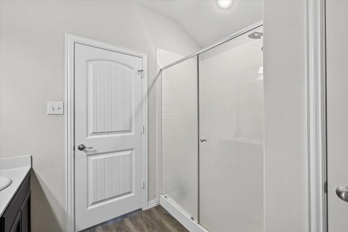 Single Family Residence For Sale in Henderson County , 515 Cottage Row, Mabank, Texas 75147, 4 Bedroom, 2 Bathroom, 2 Garage spaces, 1,672 Sqft, built in 2020, Preowned, mls#21203702, Real Estate Agent in Mabank, Homes For Sale in Henderson county, Homes For Sale in Mabank, Realtor in Mabank Texas, Real Estate Brokerage Independent Realty Texas, Luminita Cordes Realtor