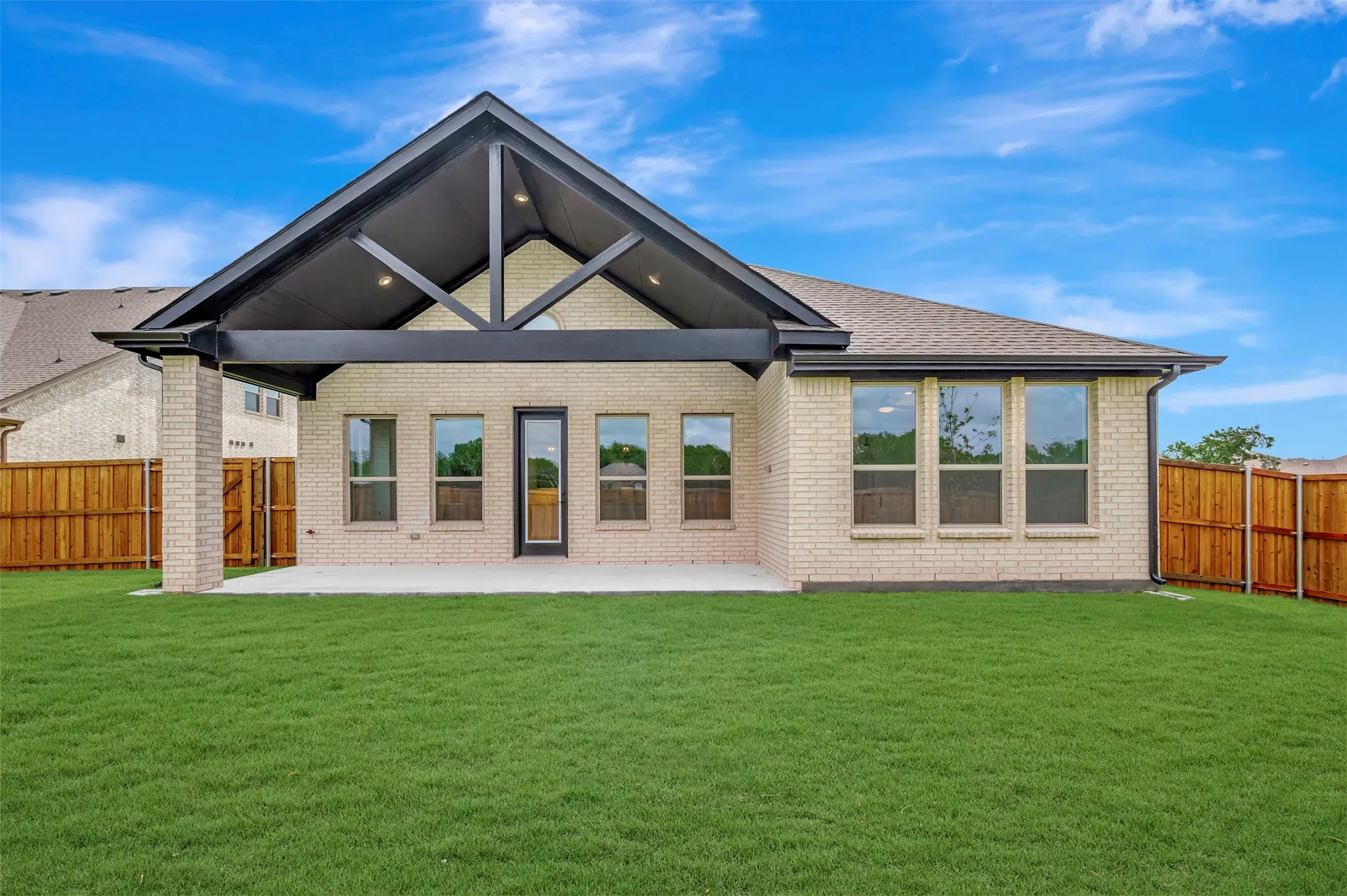 Single Family Residence For Sale in Collin County , 204 Phyllis Drive, Wylie, Texas 75098, 5 Bedroom, 4 Bathroom, 3 Garage spaces, 3,159 Sqft, built in 2026, New Construction - Incomplete, mls#21203724, Real Estate Agent in Wylie, Homes For Sale in Collin county, Homes For Sale in Wylie, Realtor in Wylie Texas, Real Estate Brokerage Independent Realty Texas, Luminita Cordes Realtor