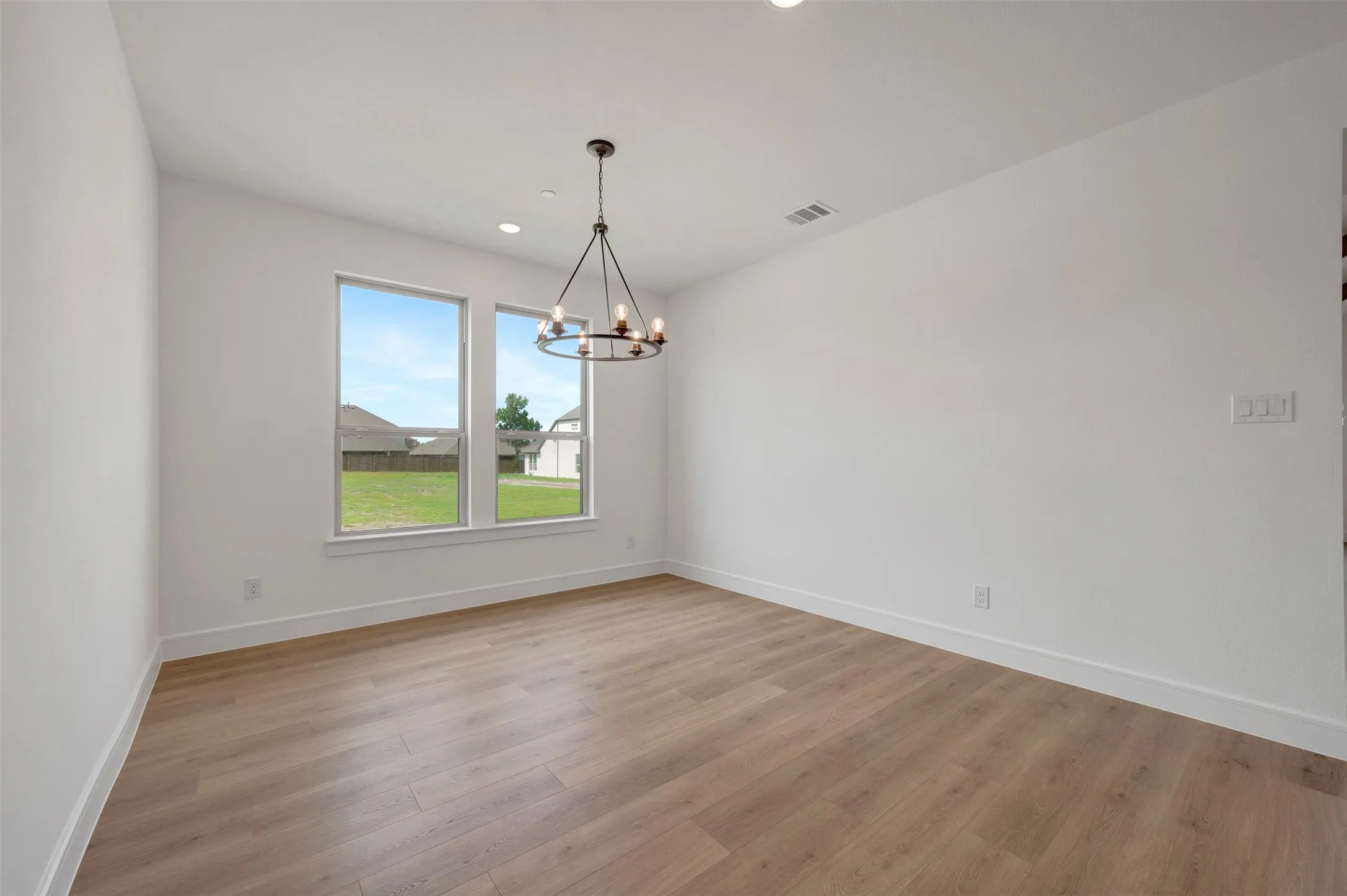 Single Family Residence For Sale in Collin County , 204 Phyllis Drive, Wylie, Texas 75098, 5 Bedroom, 4 Bathroom, 3 Garage spaces, 3,159 Sqft, built in 2026, New Construction - Incomplete, mls#21203724, Real Estate Agent in Wylie, Homes For Sale in Collin county, Homes For Sale in Wylie, Realtor in Wylie Texas, Real Estate Brokerage Independent Realty Texas, Luminita Cordes Realtor