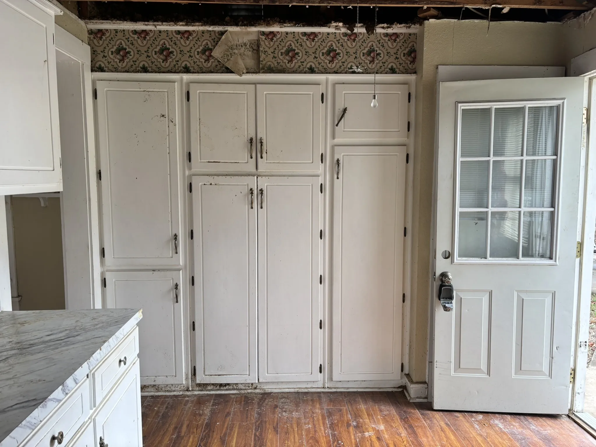 Single Family Residence For Sale in Grayson County , 624 W Gandy Street, Denison, Texas 75020, 2 Bedroom, 2 Bathroom, Garage spaces, 1,614 Sqft, built in 1910, mls#21203731, Real Estate Agent in Denison, Homes For Sale in Grayson county, Homes For Sale in Denison, Realtor in Denison Texas, Real Estate Brokerage Independent Realty Texas, Luminita Cordes Realtor
