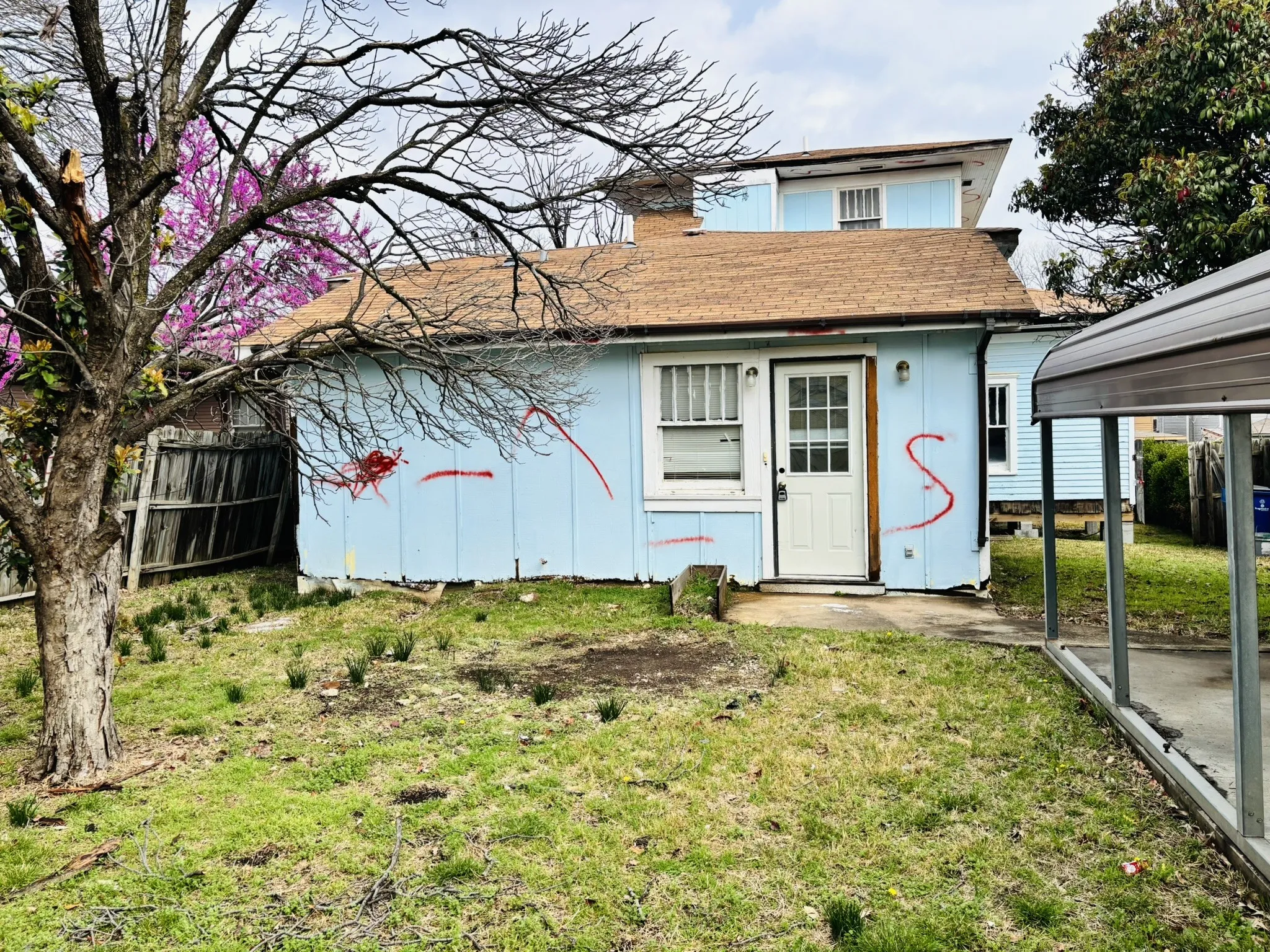 Single Family Residence For Sale in Grayson County , 624 W Gandy Street, Denison, Texas 75020, 2 Bedroom, 2 Bathroom, Garage spaces, 1,614 Sqft, built in 1910, mls#21203731, Real Estate Agent in Denison, Homes For Sale in Grayson county, Homes For Sale in Denison, Realtor in Denison Texas, Real Estate Brokerage Independent Realty Texas, Luminita Cordes Realtor