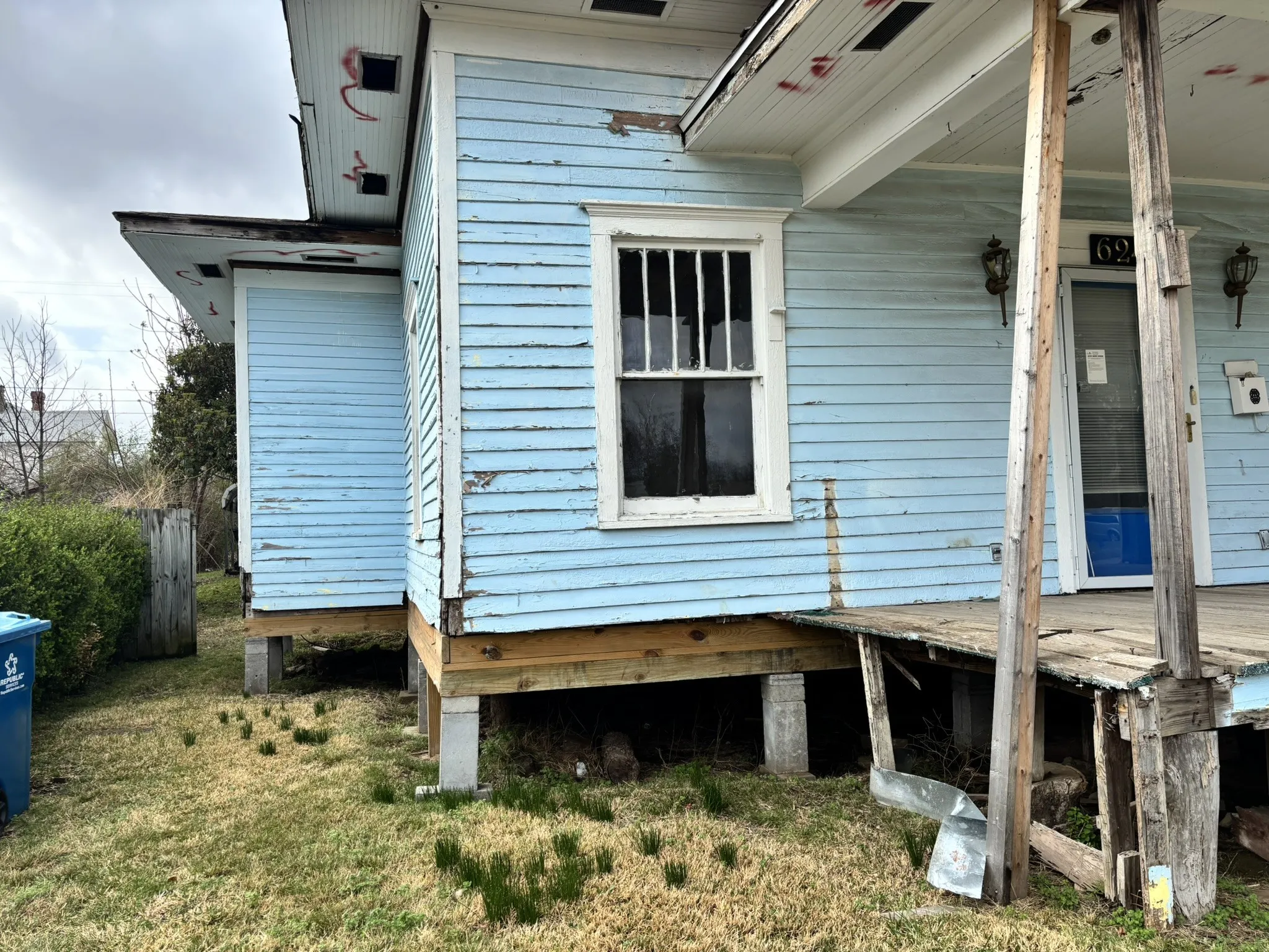 Single Family Residence For Sale in Grayson County , 624 W Gandy Street, Denison, Texas 75020, 2 Bedroom, 2 Bathroom, Garage spaces, 1,614 Sqft, built in 1910, mls#21203731, Real Estate Agent in Denison, Homes For Sale in Grayson county, Homes For Sale in Denison, Realtor in Denison Texas, Real Estate Brokerage Independent Realty Texas, Luminita Cordes Realtor