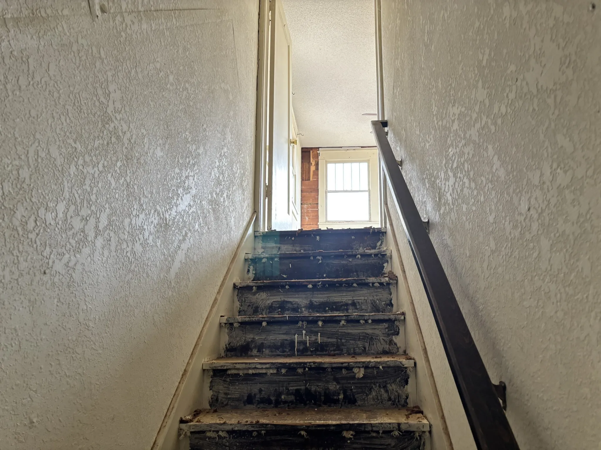 Single Family Residence For Sale in Grayson County , 624 W Gandy Street, Denison, Texas 75020, 2 Bedroom, 2 Bathroom, Garage spaces, 1,614 Sqft, built in 1910, mls#21203731, Real Estate Agent in Denison, Homes For Sale in Grayson county, Homes For Sale in Denison, Realtor in Denison Texas, Real Estate Brokerage Independent Realty Texas, Luminita Cordes Realtor