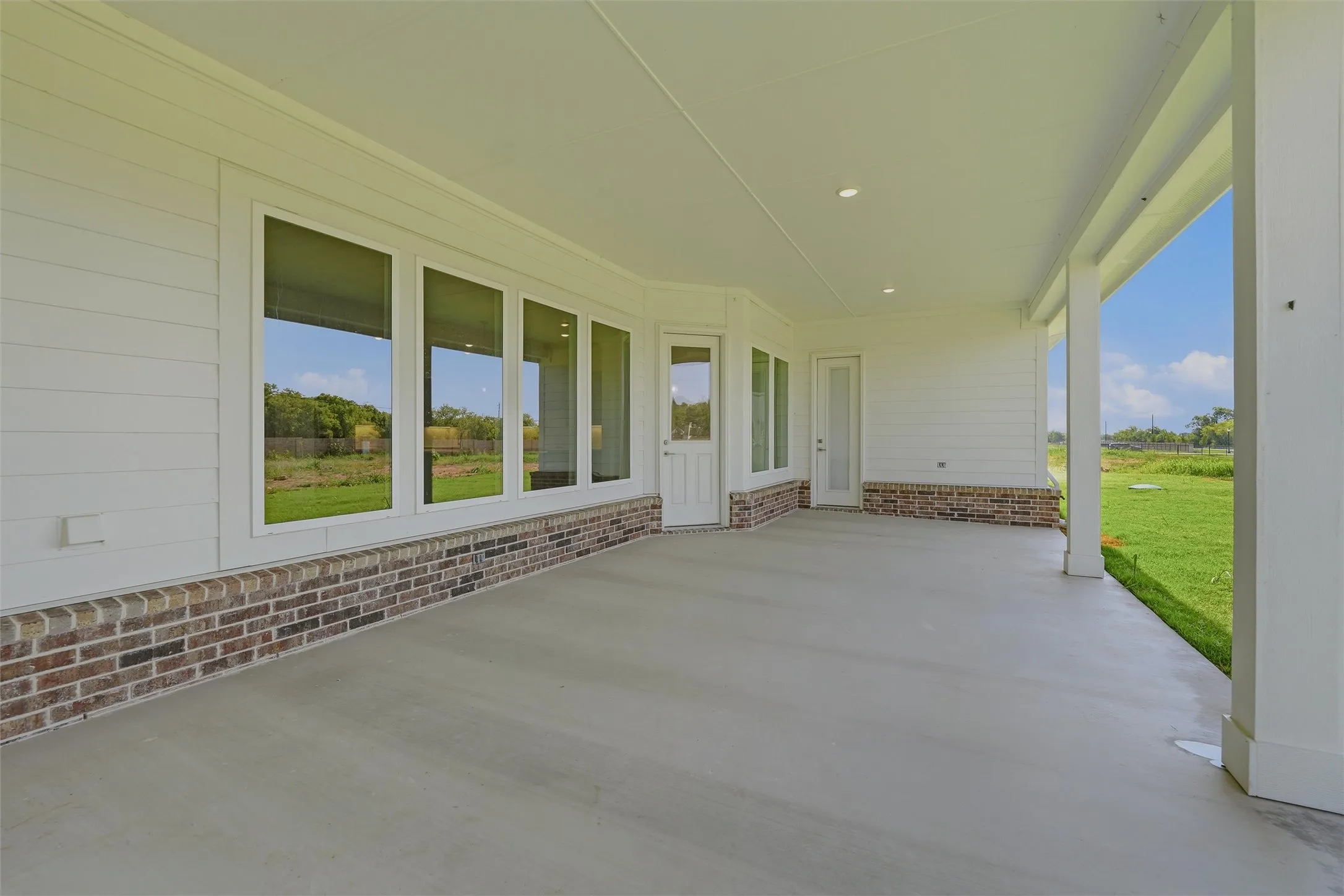 Single Family Residence For Sale in Denton County , 12213 Crystal Drive, Krum, Texas 76249, 4 Bedroom, 3 Bathroom, 3 Garage spaces, 3,497 Sqft, built in 2026, New Construction - Incomplete, mls#21203741, Real Estate Agent in Krum, Homes For Sale in Denton county, Homes For Sale in Krum, Realtor in Krum Texas, Real Estate Brokerage Independent Realty Texas, Luminita Cordes Realtor