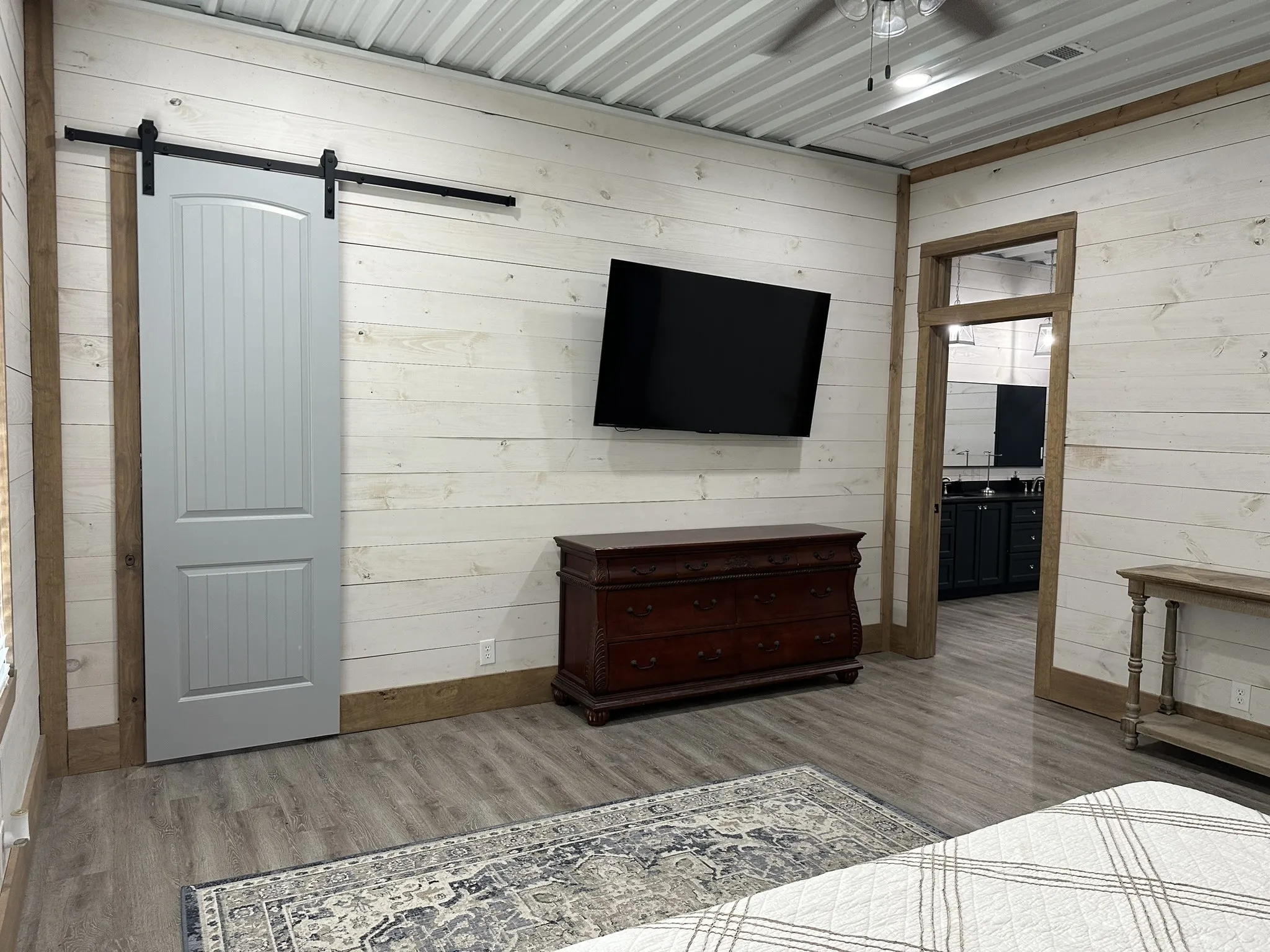 Single Family Residence For Sale in Ellis County , 511 John Davis Road, Italy, Texas 76651, 7 Bedroom, 5 Bathroom, 3 Garage spaces, 4,975 Sqft, built in 2022, Preowned, mls#21203757, Real Estate Agent in Italy, Homes For Sale in Ellis county, Homes For Sale in Italy, Realtor in Italy Texas, Real Estate Brokerage Independent Realty Texas, Luminita Cordes Realtor