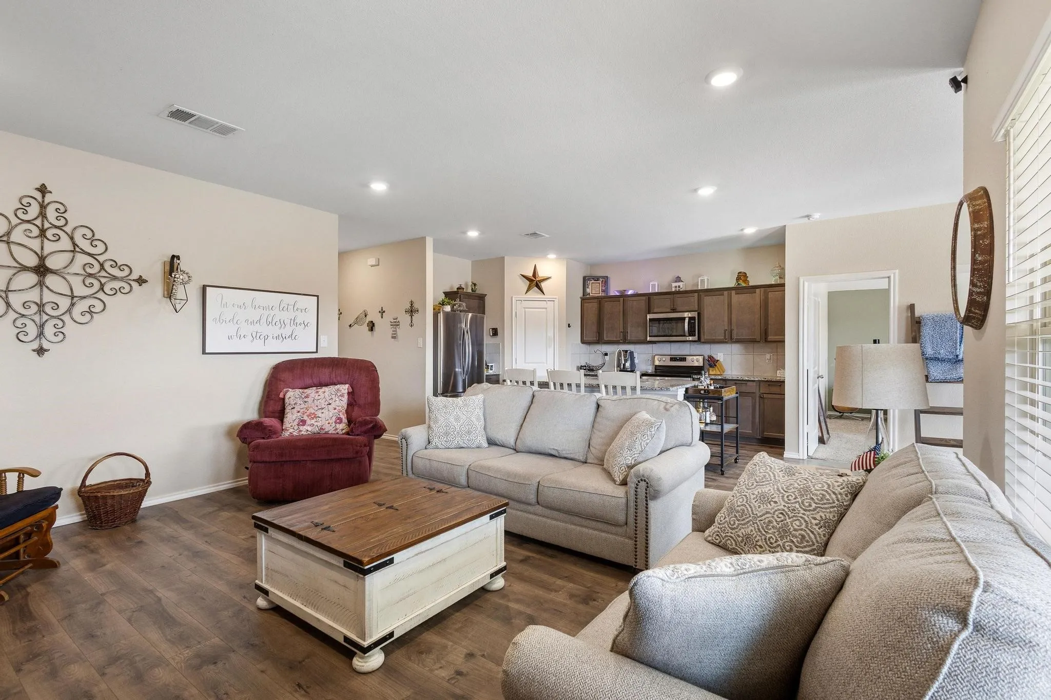 Single Family Residence For Sale in Collin County , 734 Meadow Creek Lane, Josephine, Texas 75189, 4 Bedroom, 2 Bathroom, 2 Garage spaces, 1,785 Sqft, built in 2020, Preowned, mls#21202883, Real Estate Agent in Josephine, Homes For Sale in Collin county, Homes For Sale in Josephine, Realtor in Josephine Texas, Real Estate Brokerage Independent Realty Texas, Luminita Cordes Realtor