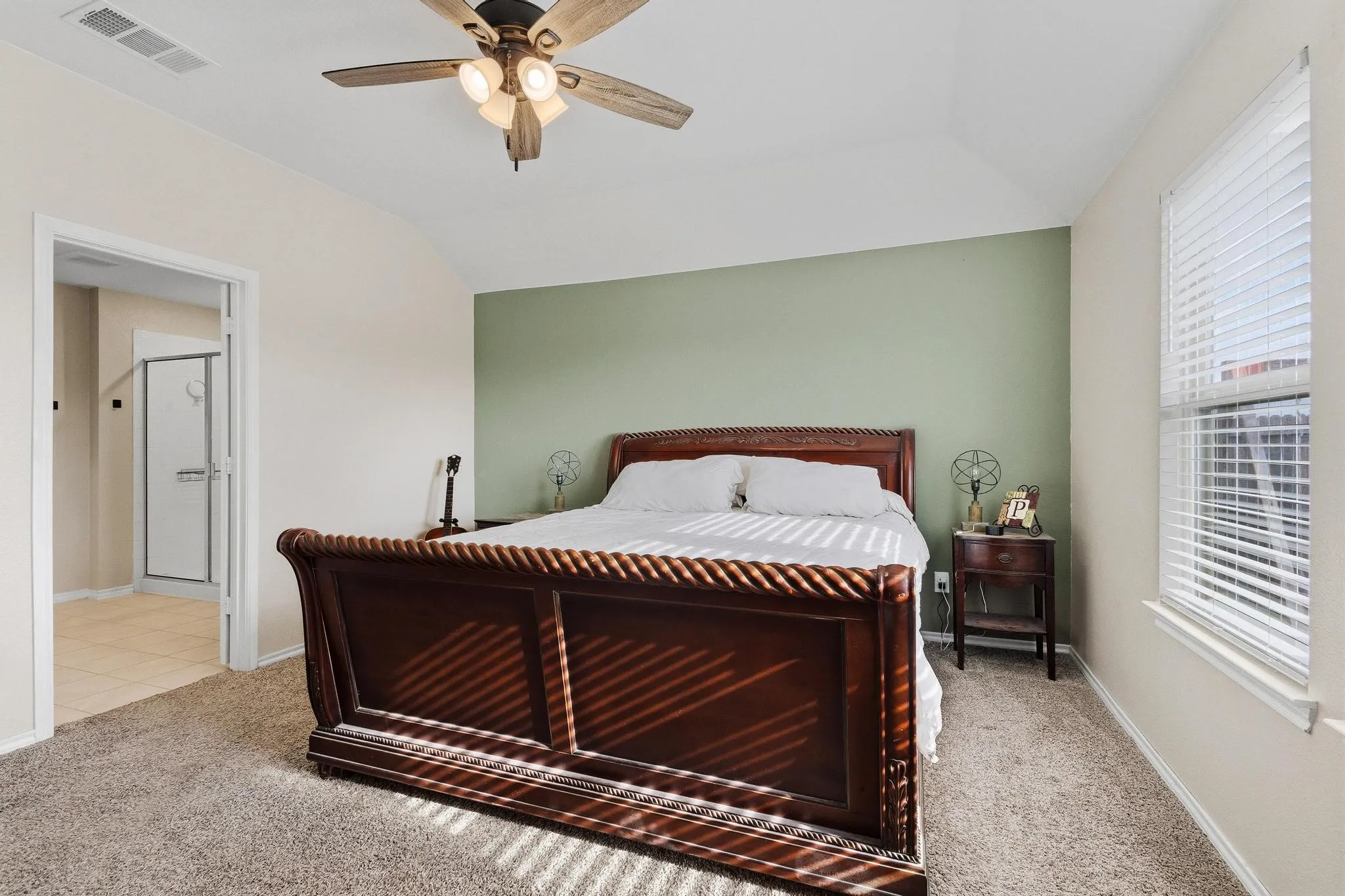 Single Family Residence For Sale in Collin County , 734 Meadow Creek Lane, Josephine, Texas 75189, 4 Bedroom, 2 Bathroom, 2 Garage spaces, 1,785 Sqft, built in 2020, Preowned, mls#21202883, Real Estate Agent in Josephine, Homes For Sale in Collin county, Homes For Sale in Josephine, Realtor in Josephine Texas, Real Estate Brokerage Independent Realty Texas, Luminita Cordes Realtor