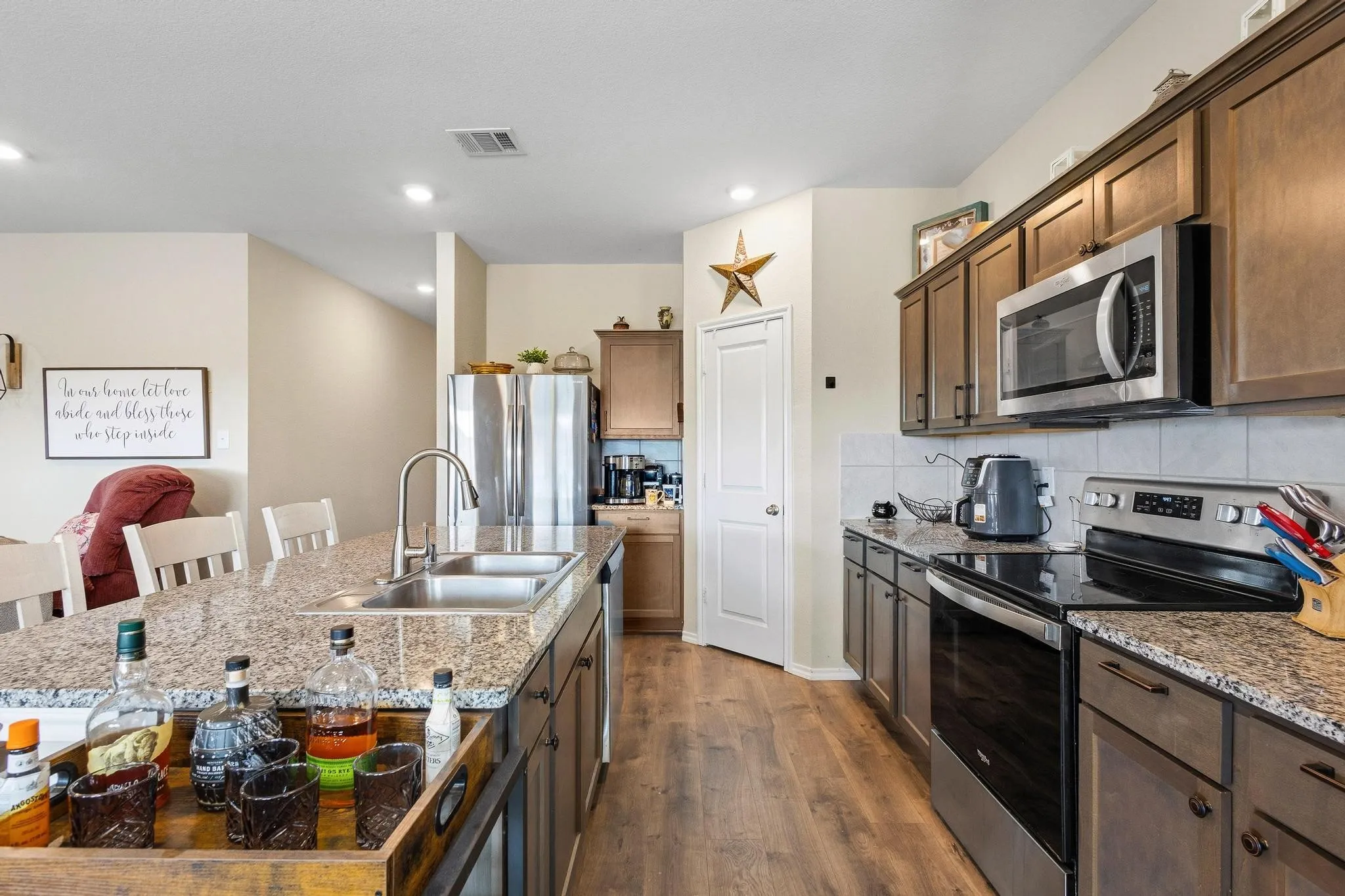 Single Family Residence For Sale in Collin County , 734 Meadow Creek Lane, Josephine, Texas 75189, 4 Bedroom, 2 Bathroom, 2 Garage spaces, 1,785 Sqft, built in 2020, Preowned, mls#21202883, Real Estate Agent in Josephine, Homes For Sale in Collin county, Homes For Sale in Josephine, Realtor in Josephine Texas, Real Estate Brokerage Independent Realty Texas, Luminita Cordes Realtor