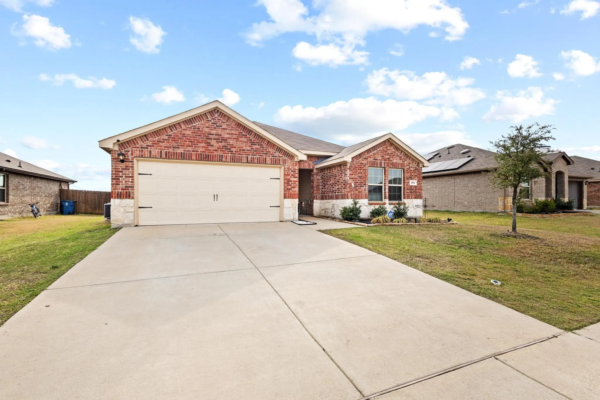 Single Family Residence For Sale in Collin County , 734 Meadow Creek Lane, Josephine, Texas 75189, 4 Bedroom, 2 Bathroom, 2 Garage spaces, 1,785 Sqft, built in 2020, Preowned, mls#21202883, Real Estate Agent in Josephine, Homes For Sale in Collin county, Homes For Sale in Josephine, Realtor in Josephine Texas, Real Estate Brokerage Independent Realty Texas, Luminita Cordes Realtor