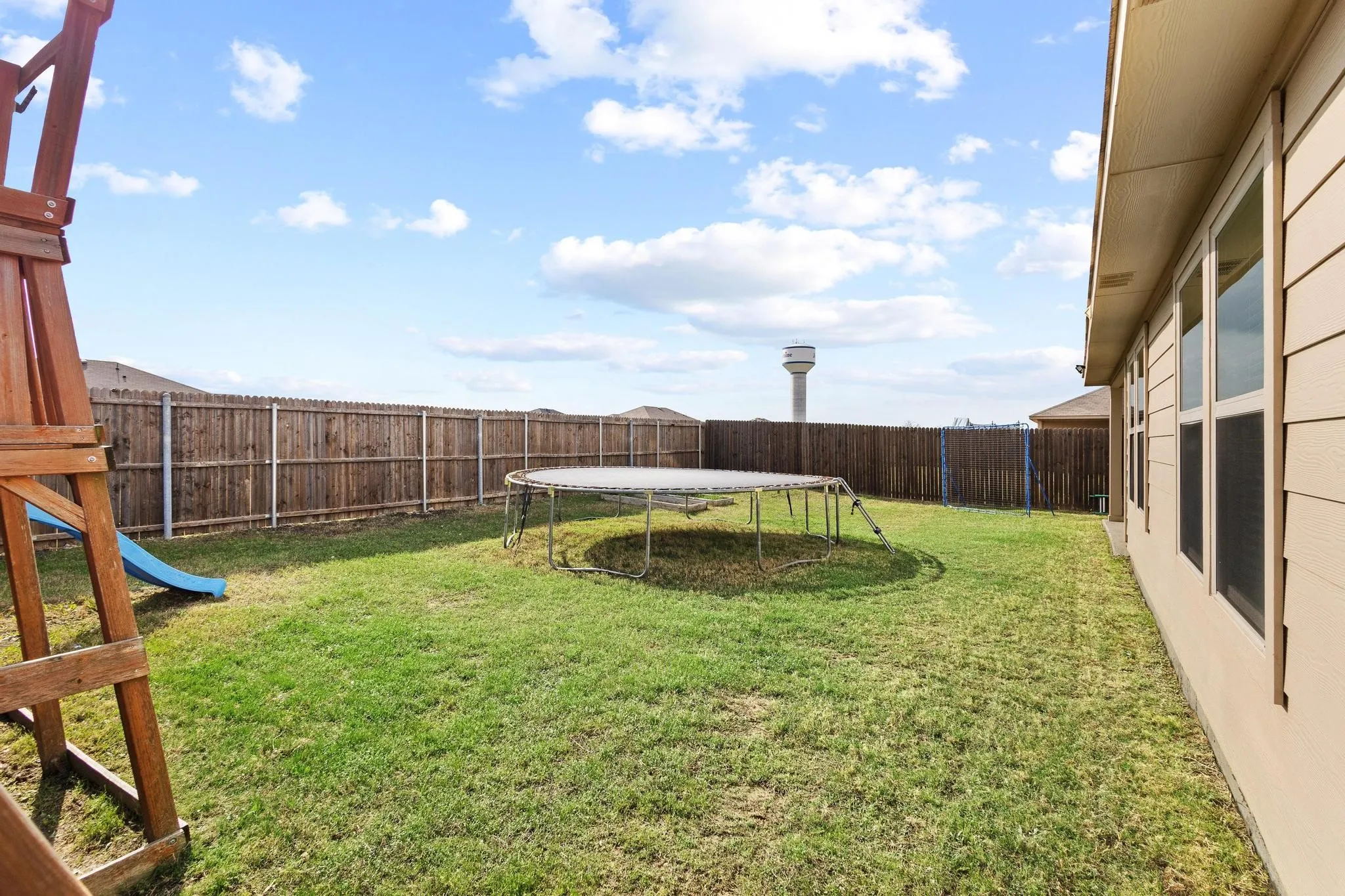 Single Family Residence For Sale in Collin County , 734 Meadow Creek Lane, Josephine, Texas 75189, 4 Bedroom, 2 Bathroom, 2 Garage spaces, 1,785 Sqft, built in 2020, Preowned, mls#21202883, Real Estate Agent in Josephine, Homes For Sale in Collin county, Homes For Sale in Josephine, Realtor in Josephine Texas, Real Estate Brokerage Independent Realty Texas, Luminita Cordes Realtor